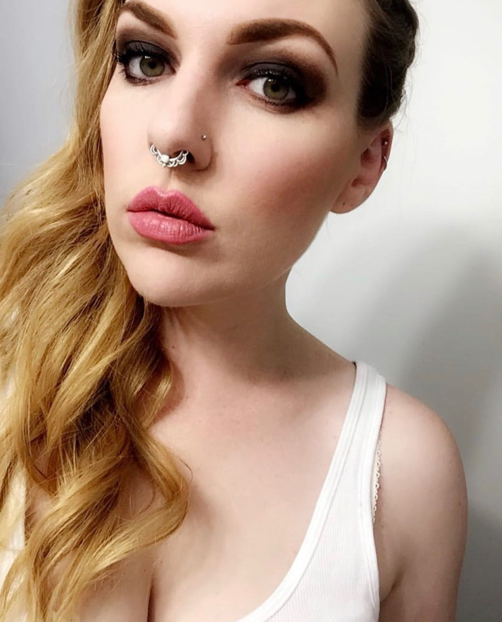 BodyCandy 16G 3/8 White Faux Opal Life of the Party Septum Clicker — side view