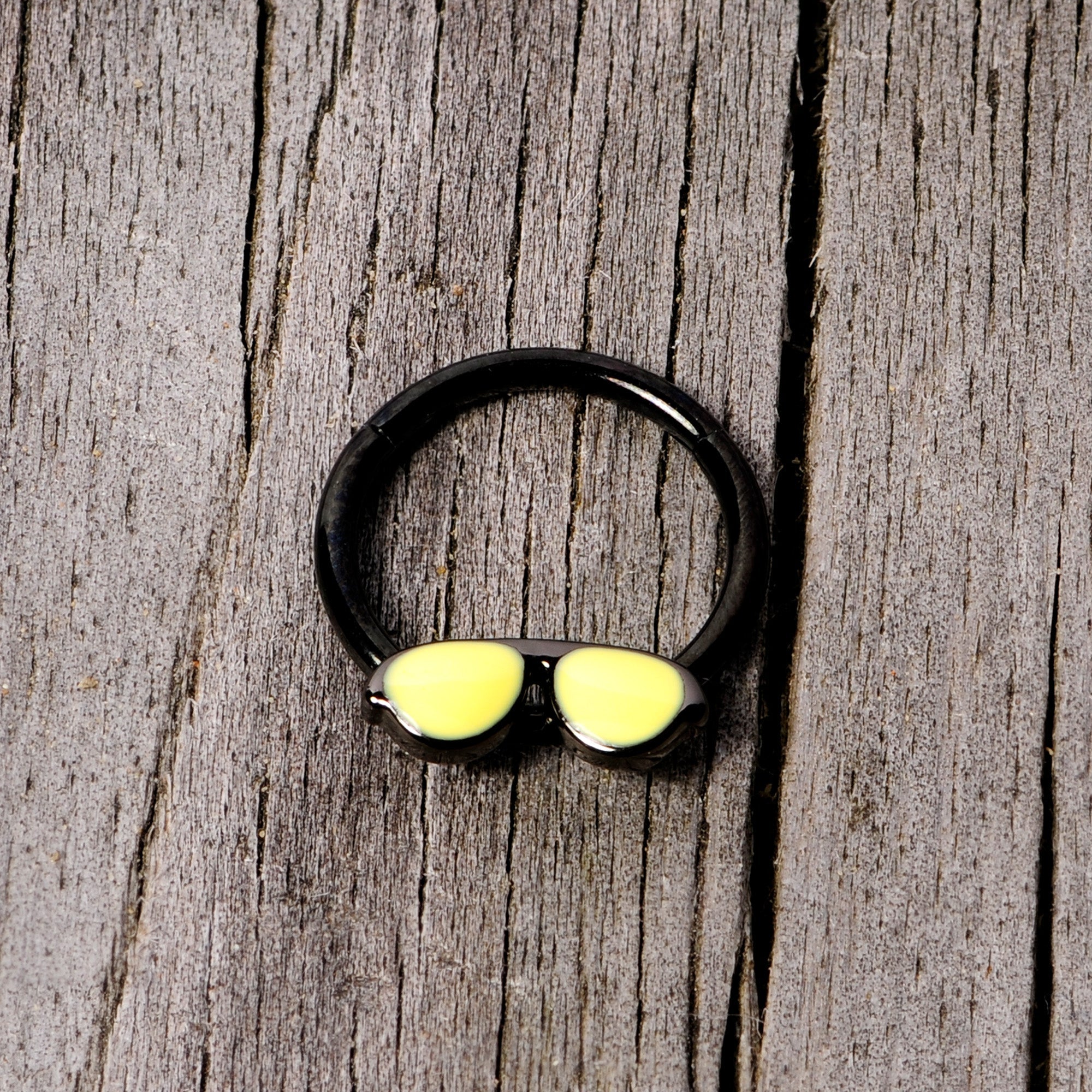 BodyCandy 16G 3/8 Black Yellow Aviator Sunglasses Hinged Segment Ring — side view