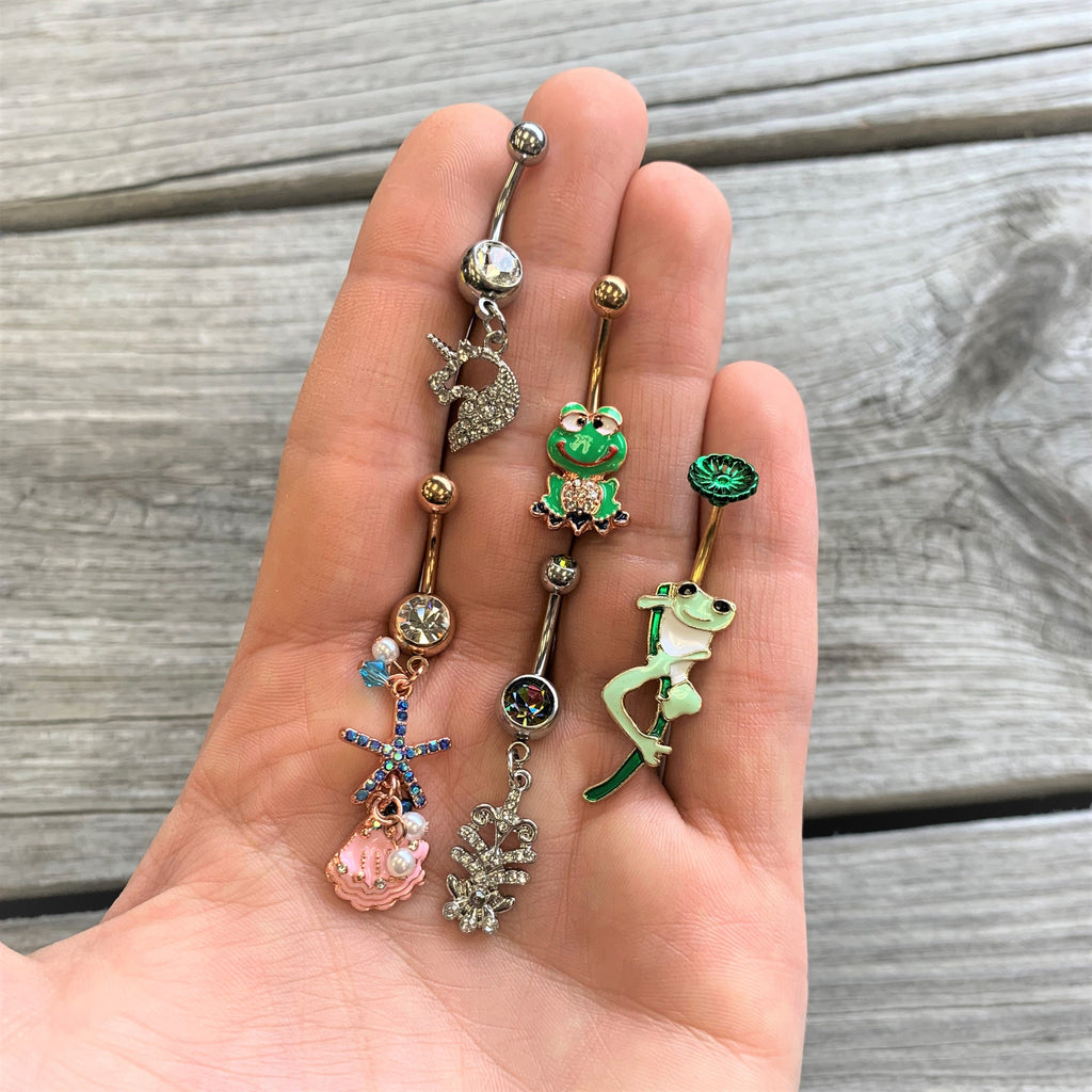 BodyCandy Vitrail Clear Gem Abstract Charm Dangle Belly Ring — detail close-up