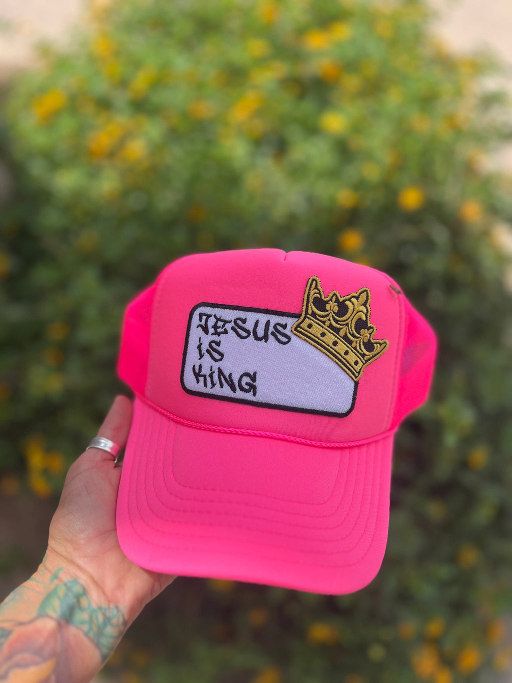 Pretty Little Patriot Pretty Little Patriot Jesus is King patch trucker hat -clearance — detail shot 8