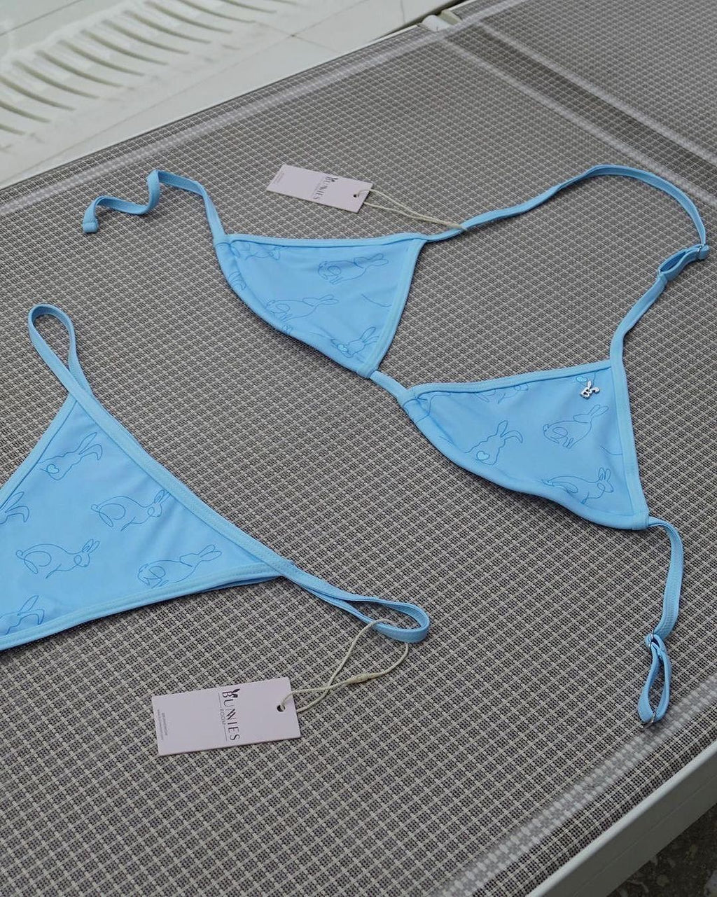 BUNNIES ROOM LONDON BIKINI IN BLUE — branding close-up