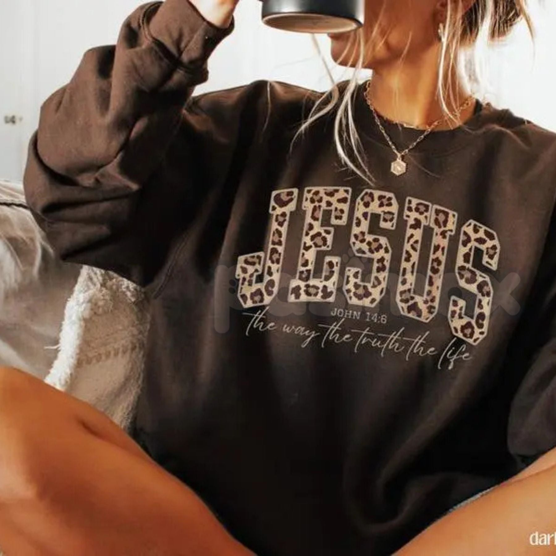 Pasimax Christian Jesus Sweatshirt – Walk by Faith Religious Crewneck — alternative angle