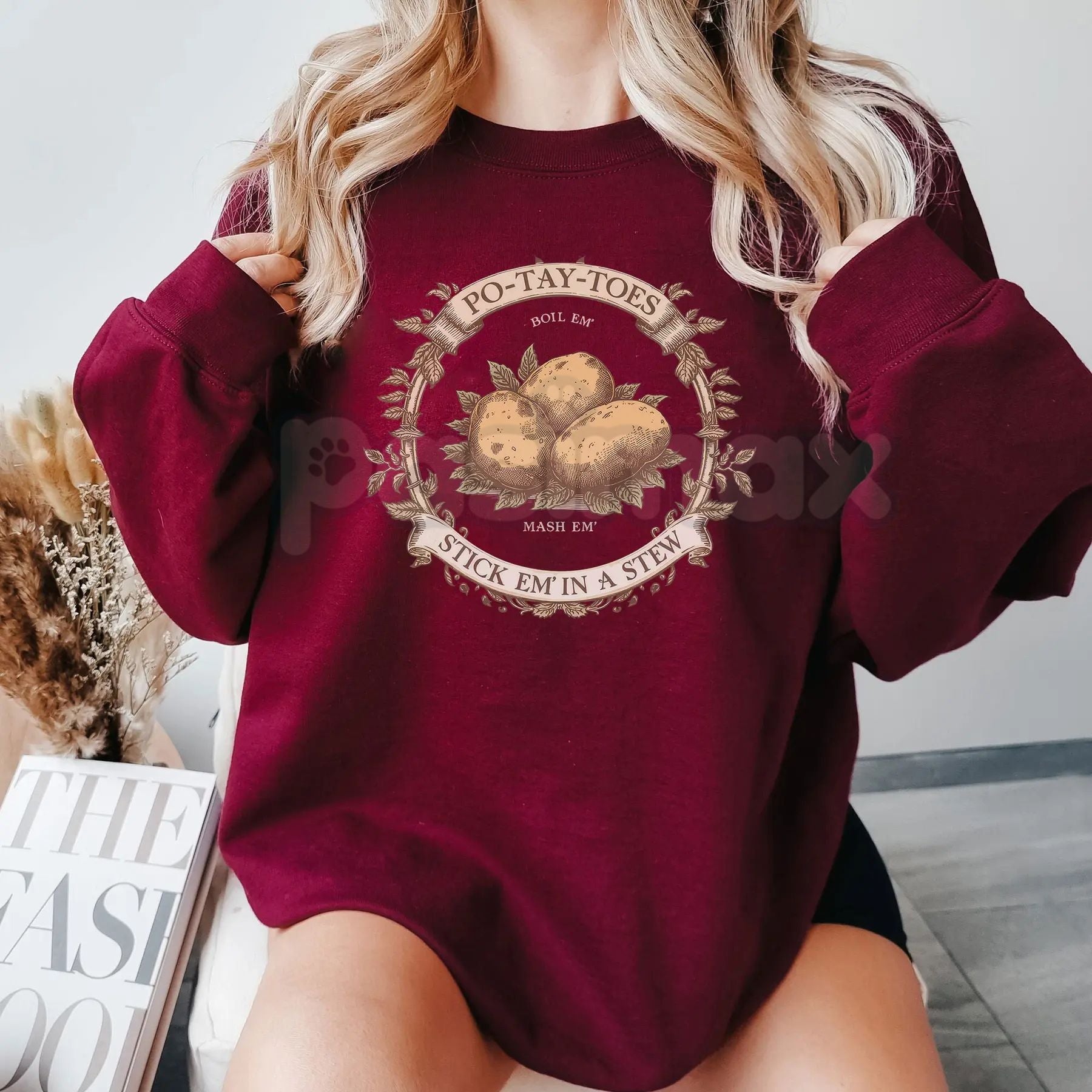 Pasimax Not All Who Wander Are Lost Lord of the Rings Sweatshirt | Inspirational Tolkien Quote Graphic Tee | Fantasy Traveler