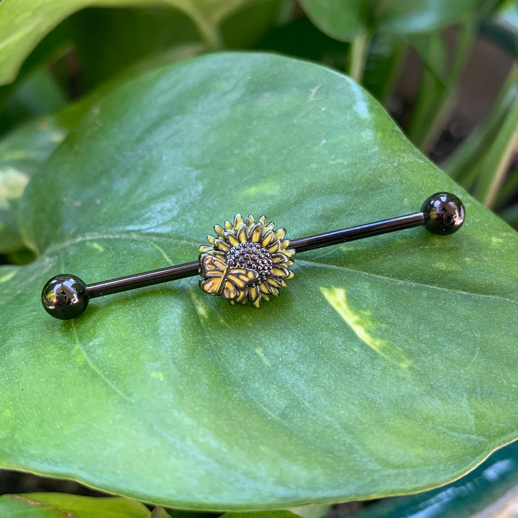 BodyCandy 14G Black Sunflower Butterfly Industrial Barbell 38mm — detail close-up