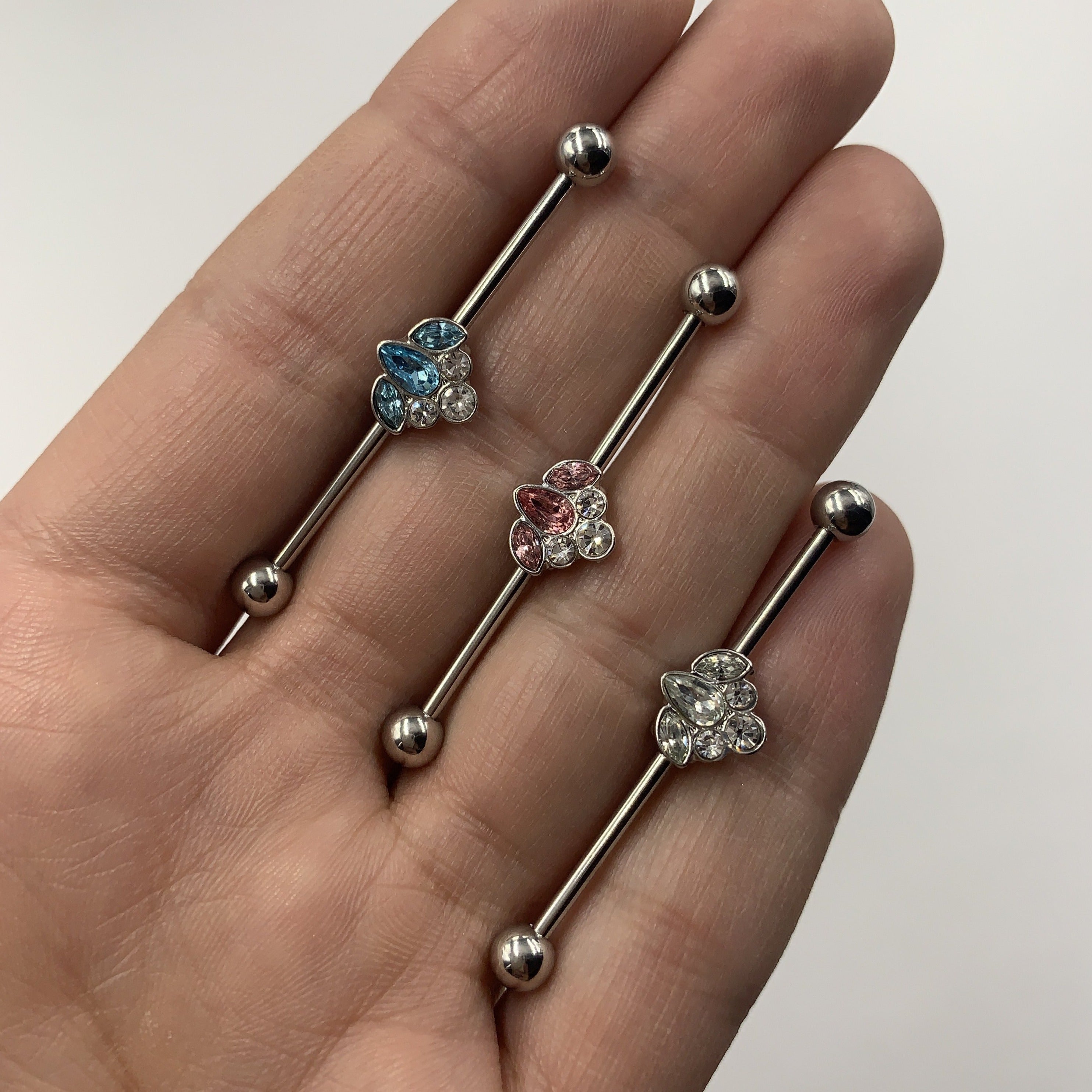 BodyCandy 14G Aqua Clear Gem Classic Cluster Industrial Barbell 38mm — back view