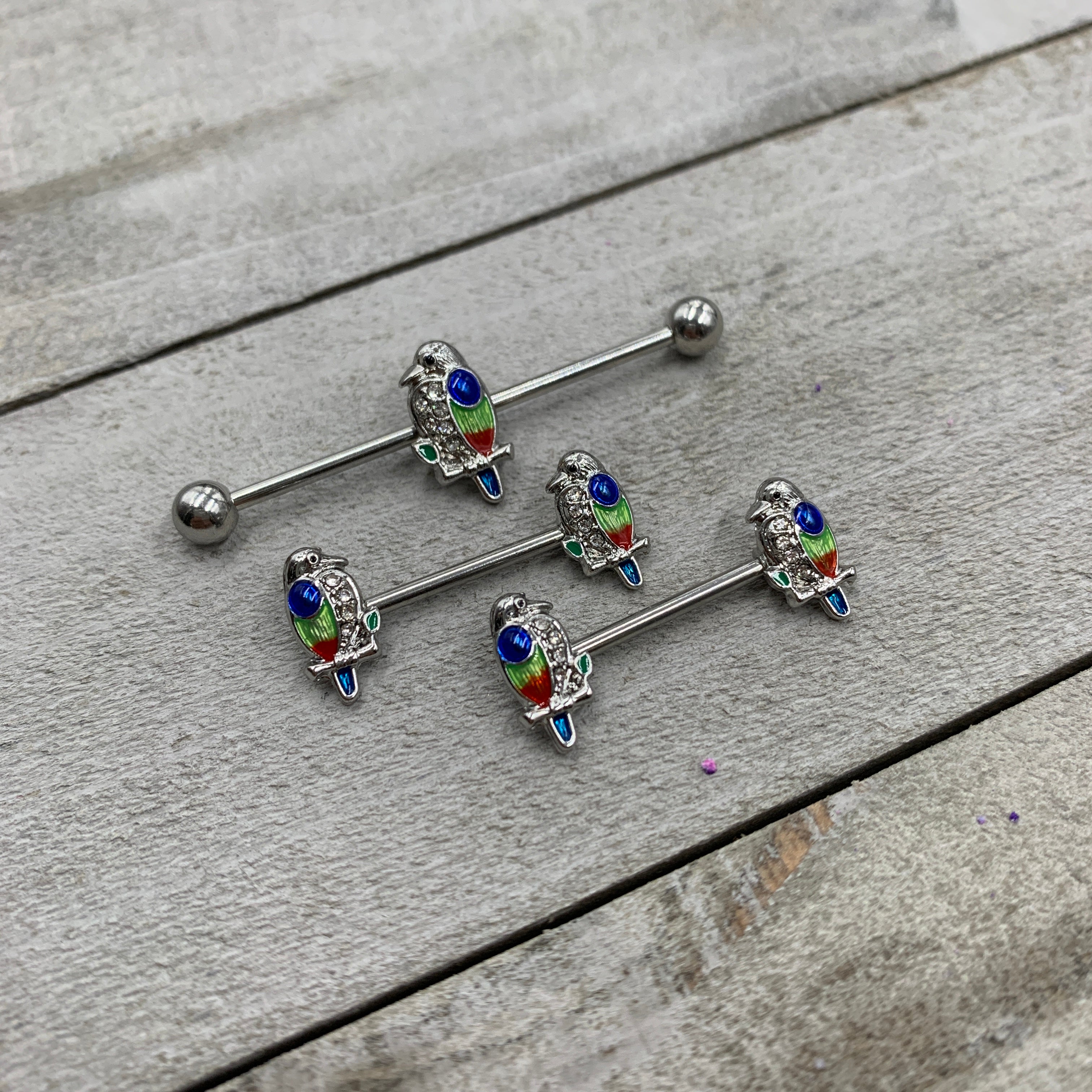 BodyCandy 14G Clear Gem Tropical Parrot Bird Industrial Barbell 38mm — detail close-up
