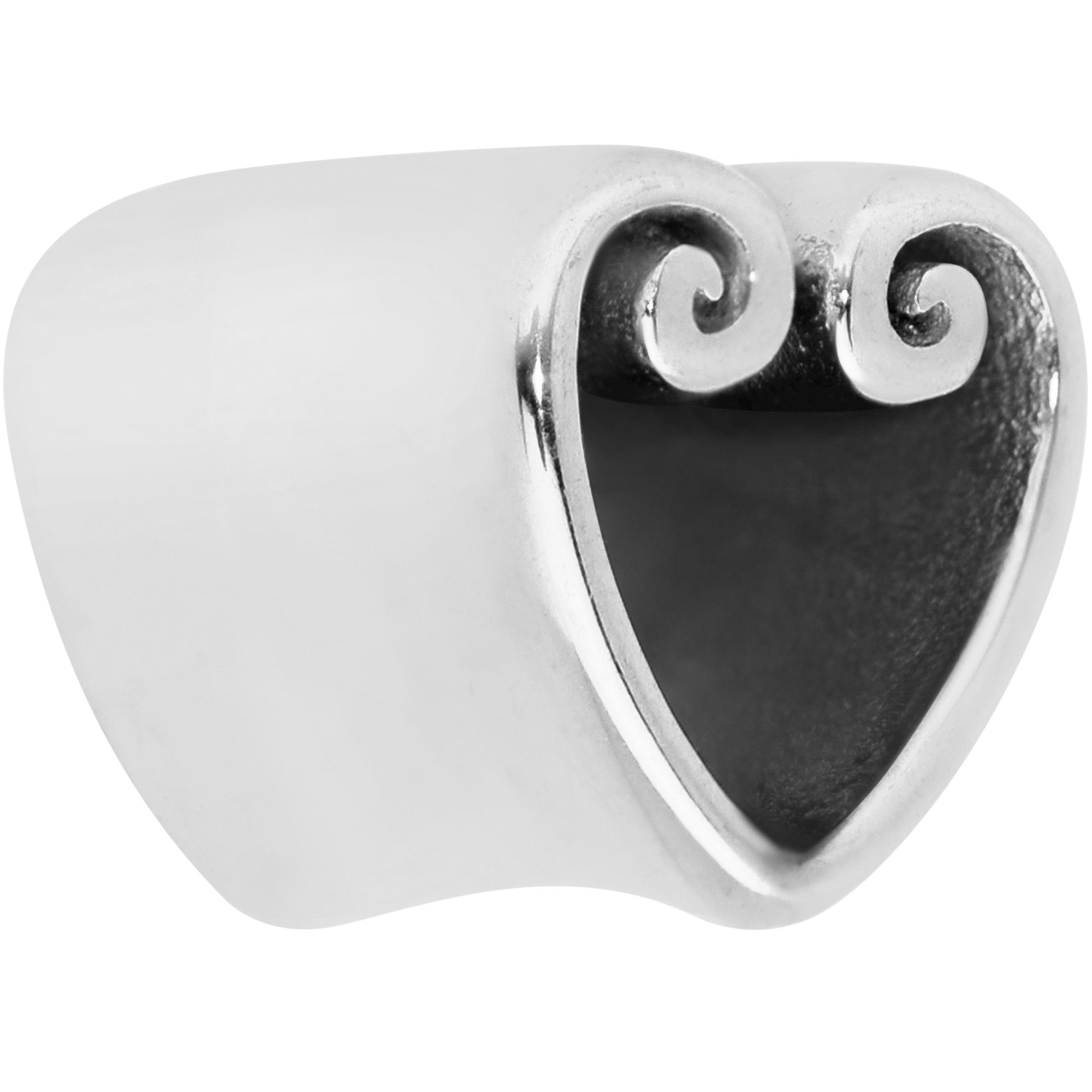 BodyCandy Curled Heart Valentines Day Tunnel Plug Set — detail close-up