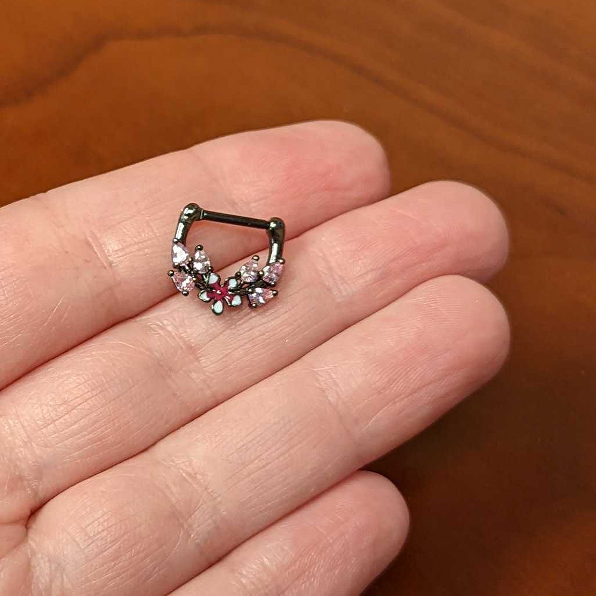 BodyCandy 16G 5/16 Pink Gem Black Fanciful Flower Cartilage Clicker — side view