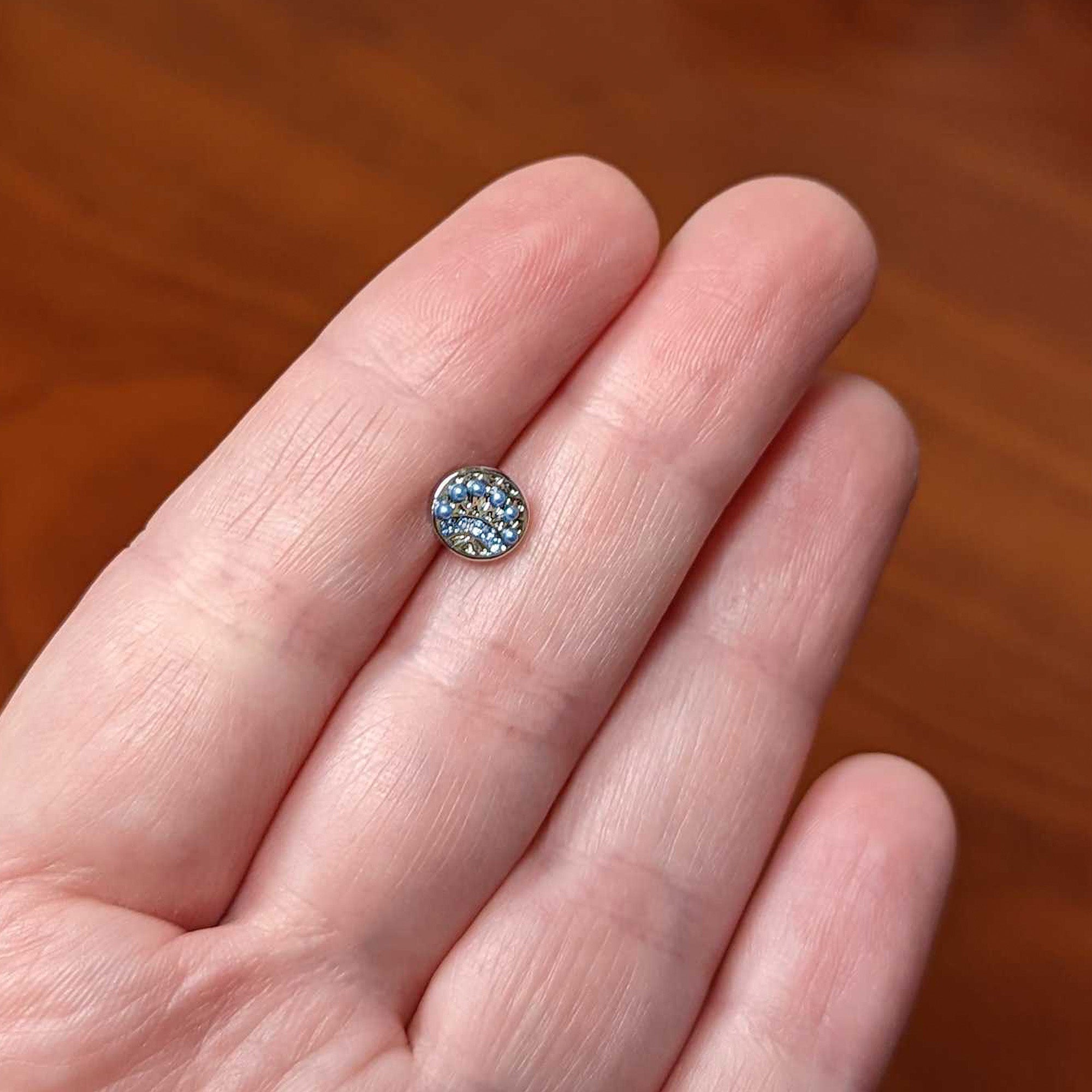 BodyCandy 16G 5/16 Blue Gem Geometric Blues Pattern Labret Monroe Tragus — back view