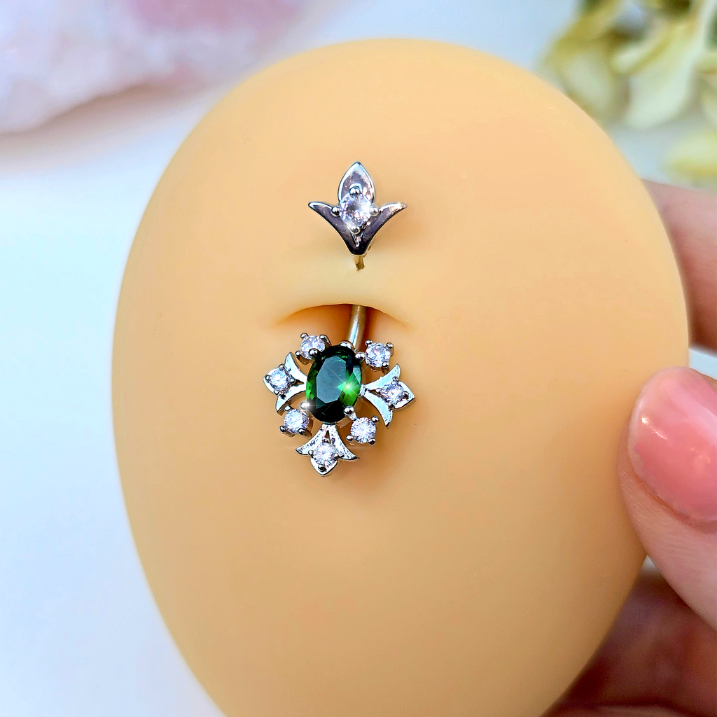 BodyCandy Green Clear Gem Ornate Art Deco Double Mount Belly Ring — in-use photo