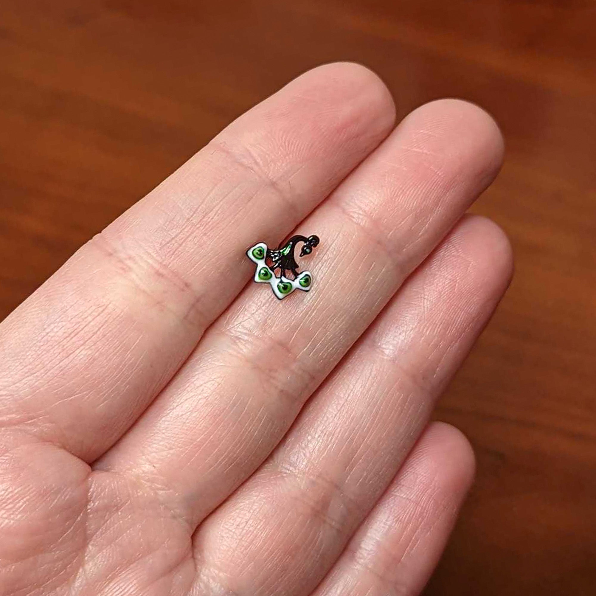 BodyCandy 20G 1/4 Black Green Perfect Peacock L Shape Nose Ring — back view