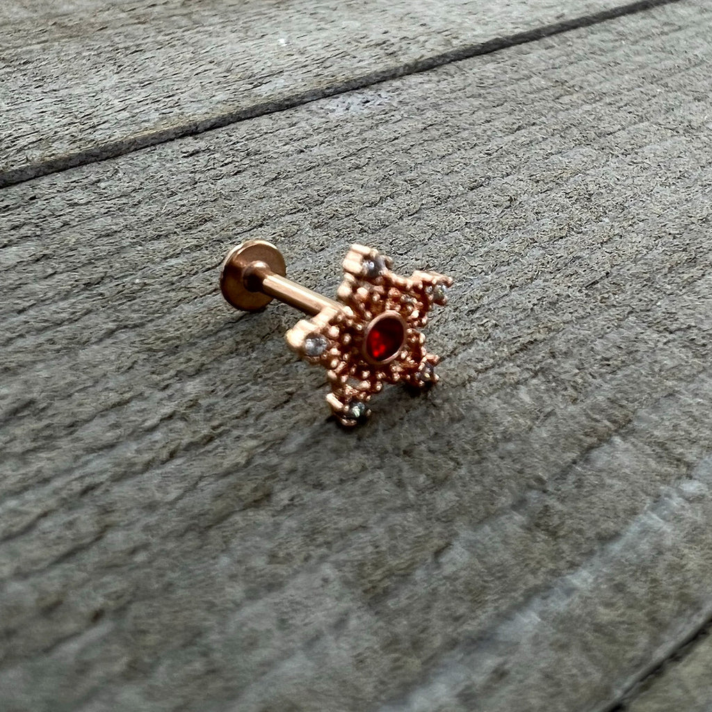 BodyCandy 16G 5/16 Red Gem Rose Gold Tone Texture Snowflake Labret Tragus — alternative angle
