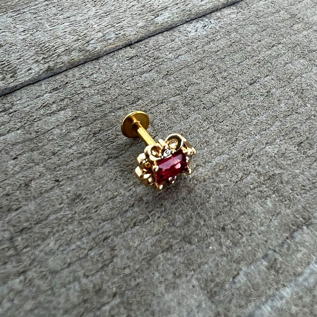 BodyCandy 16G 1/4 Red Gem Gold Tone Regal Escutcheon Labret Monroe Tragus — alternative angle