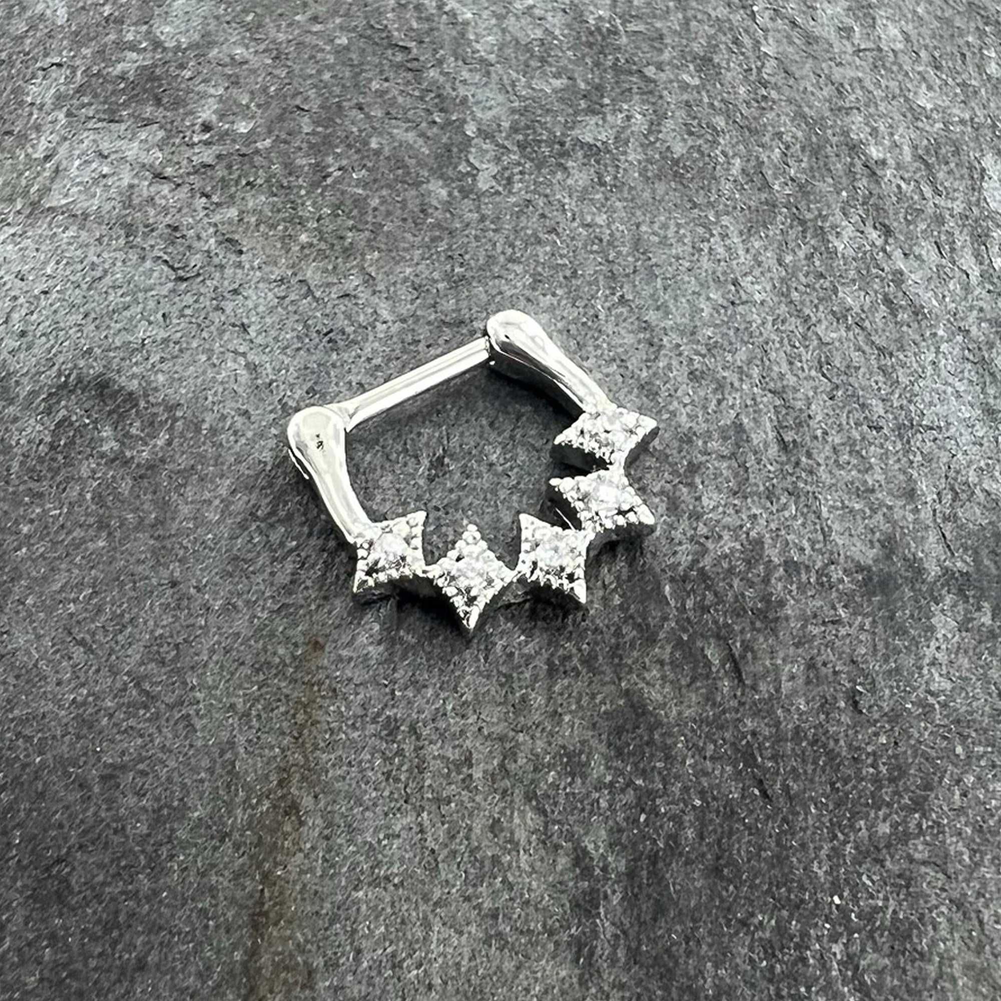 BodyCandy 16G 3/8 Clear Gem Textured Rhombus Arc Cartilage Clicker Ring — side view