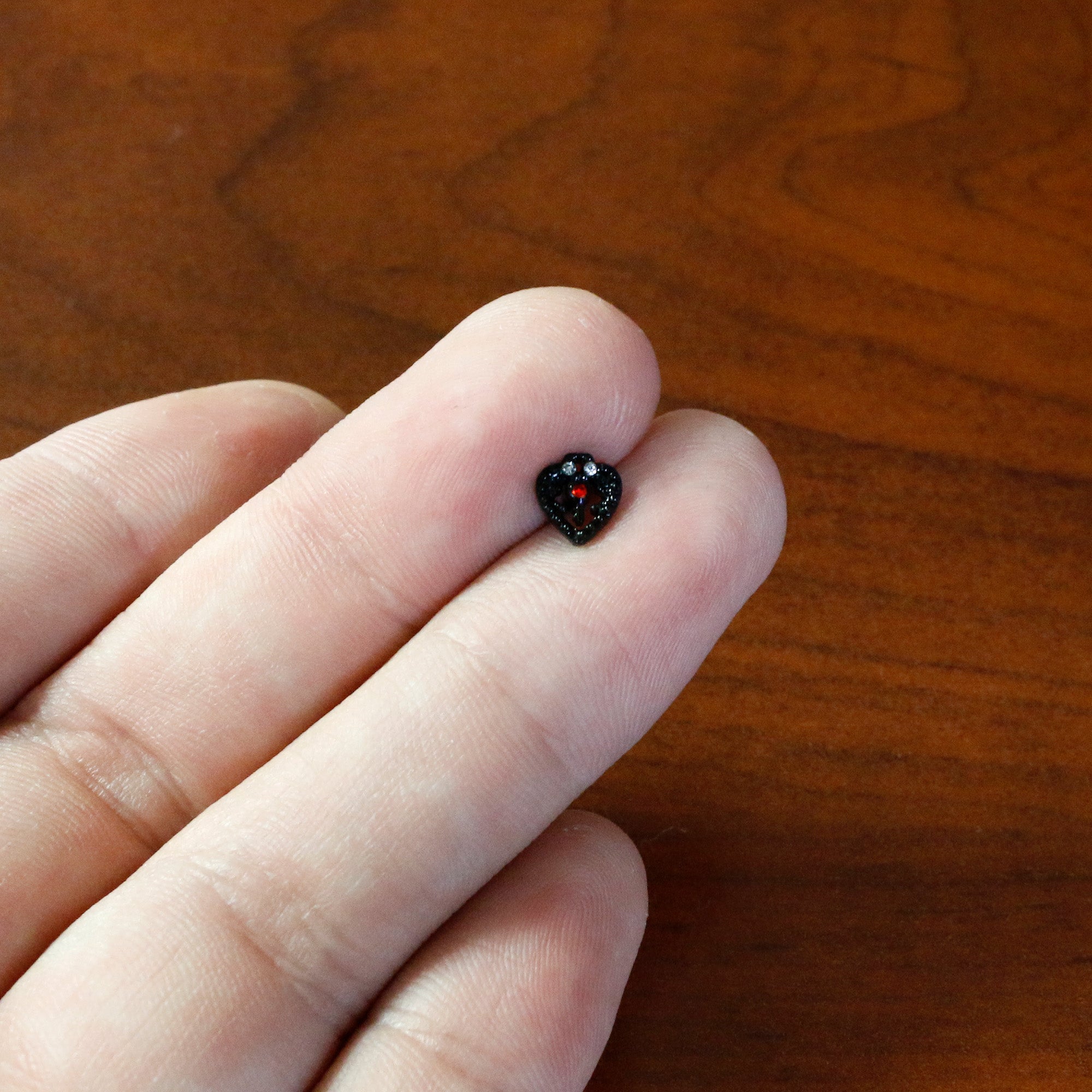 BodyCandy 16G 5/16 Red Gem Black Steampunk Skull Labret Monroe Tragus — alternative angle