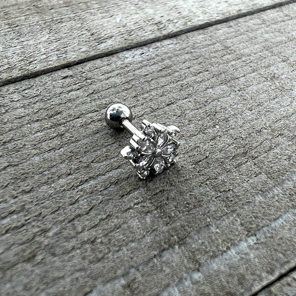 BodyCandy 16G 1/4 Clear CZ Gem Floral Burst Cartilage Tragus Earring — alternative angle