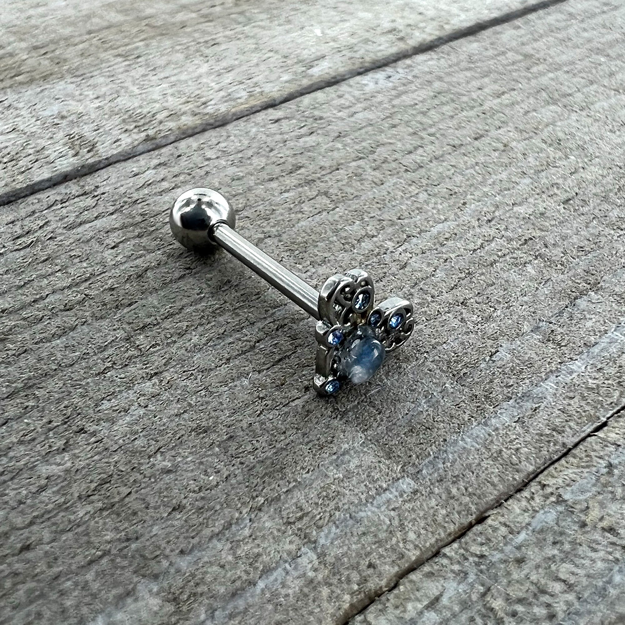 BodyCandy Blue Gem Twining Heart Mystic Orb Barbell Tongue Ring — in-use photo