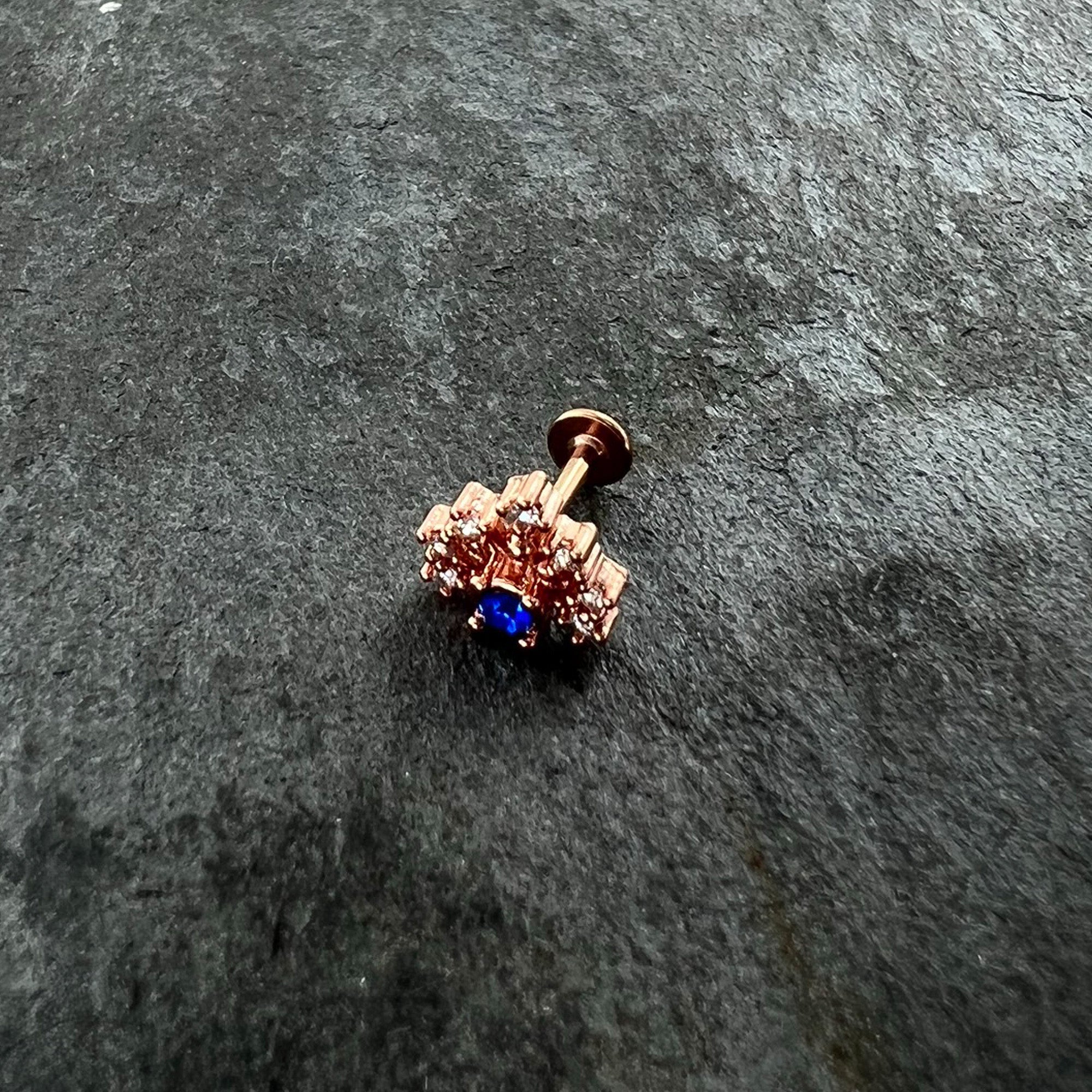 BodyCandy 16G 1/4 Blue Clear Gem Rose Gold Tone Glamour Flare Labret — alternative angle
