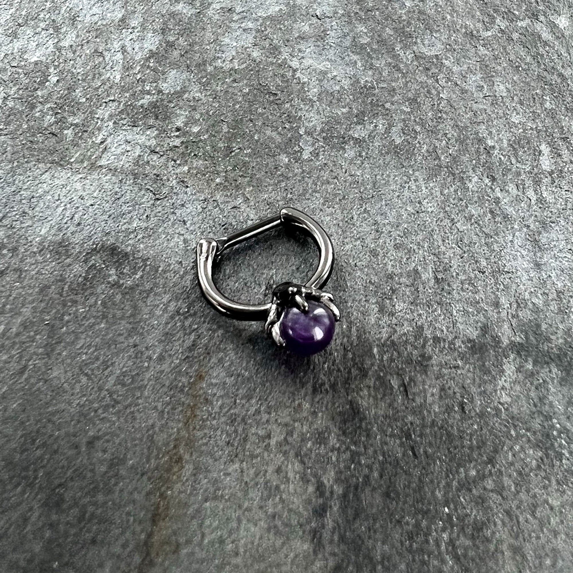 BodyCandy 16G 5/16 Purple Amethyst Stone Black Claw Hand Cartilage Clicker — back view