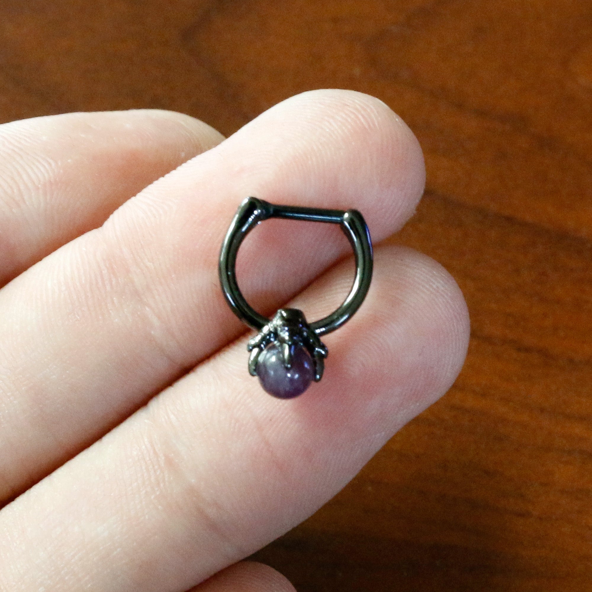 BodyCandy 16G 5/16 Purple Amethyst Stone Black Claw Hand Cartilage Clicker — alternative angle
