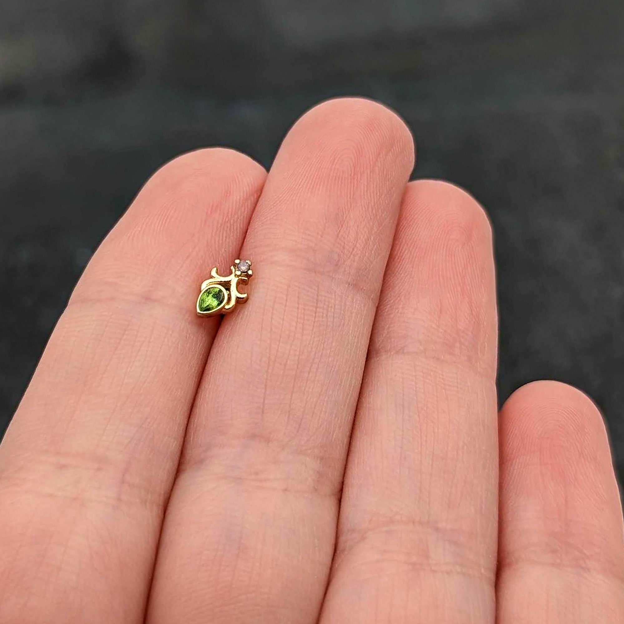 BodyCandy 16G 5/16 Green Gem Gold Tone Shades of Spring Labret Monroe Tragus — size reference