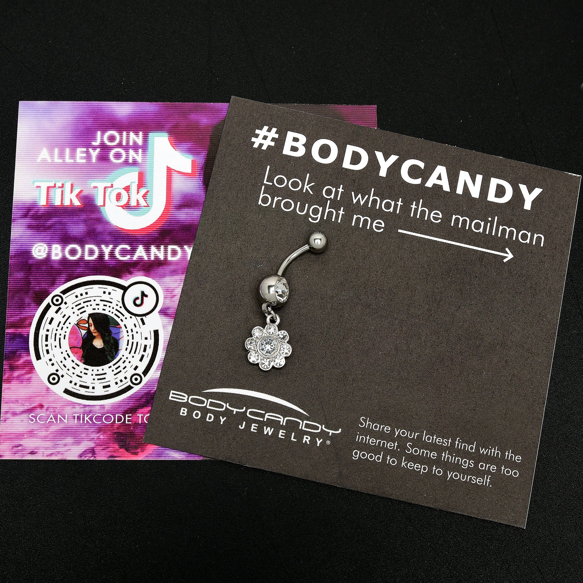 BodyCandy Clear Gem Whimsy Flower Dangle Belly Ring — alternative angle