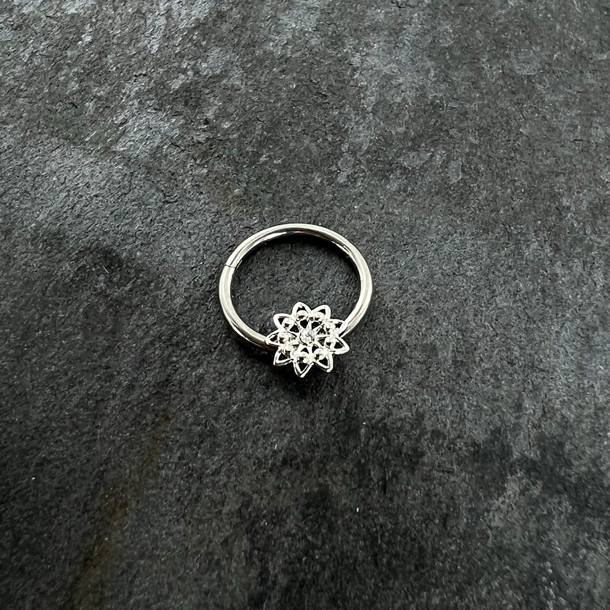 BodyCandy 16G 3/8 Clear Gem Starry Flower Hinged Segment Ring — side view