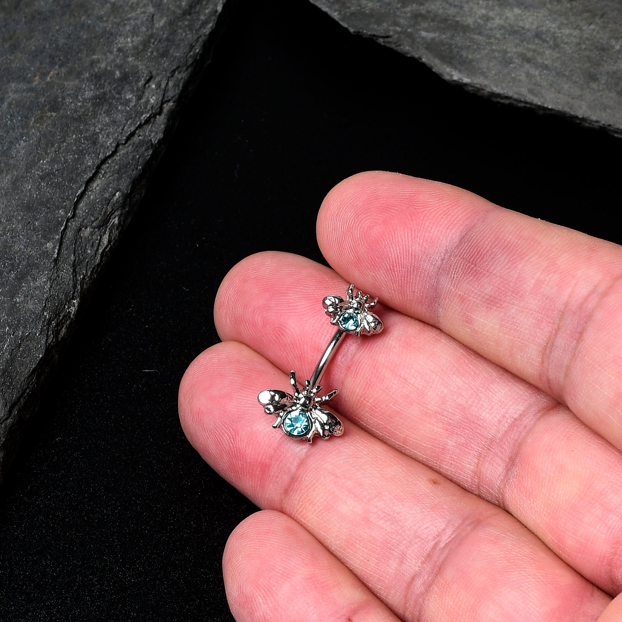 BodyCandy Blue Gem Bees Beautiful Insect Double Mount Belly Ring — detail close-up