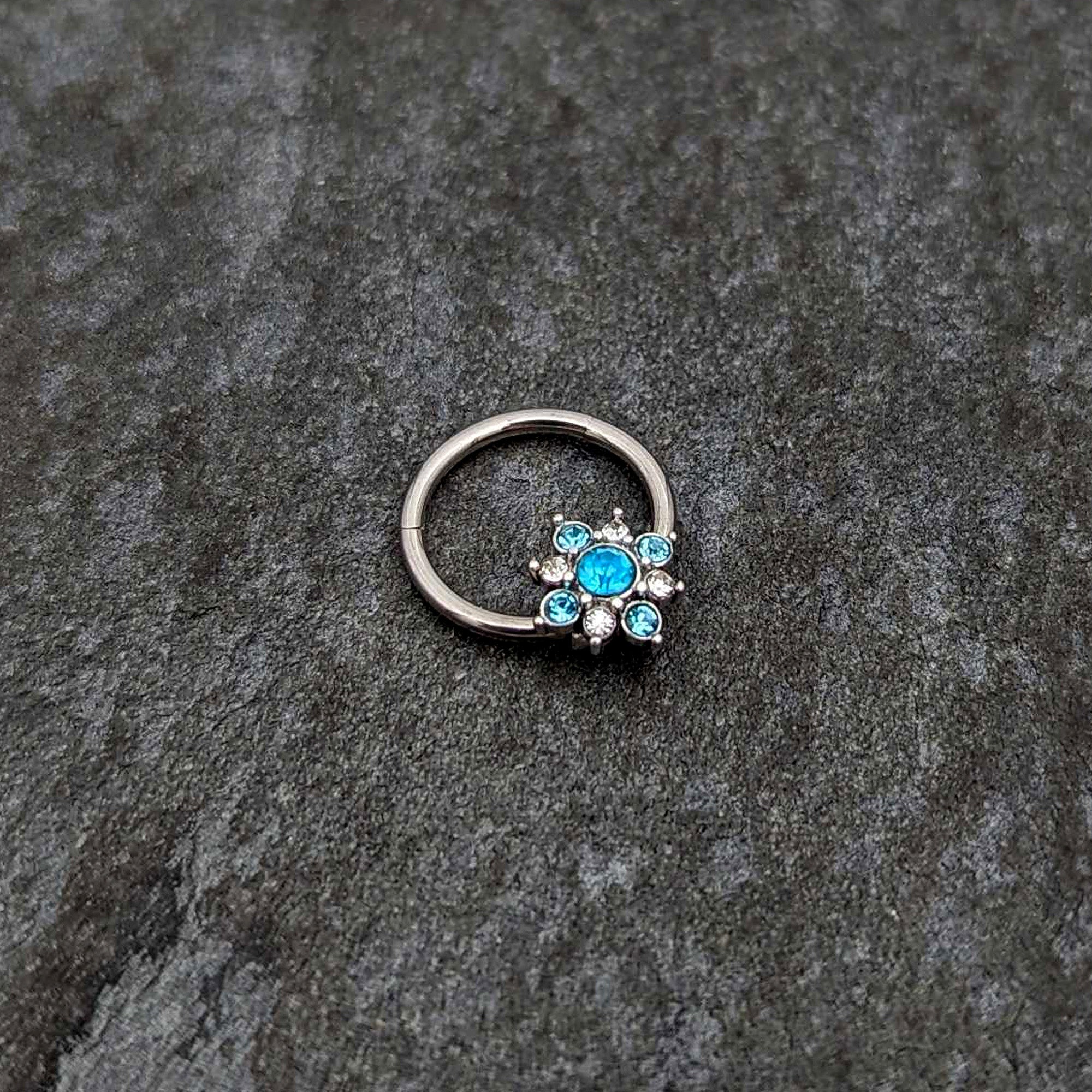 BodyCandy 16G 3/8 Blue Clear Gem Glamour Star Hinged Segment Ring — side view