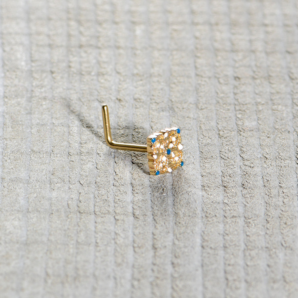 BodyCandy 20G 1/4 Gold Tone Lacy Rhombus L Shape Nose Ring — in-use photo