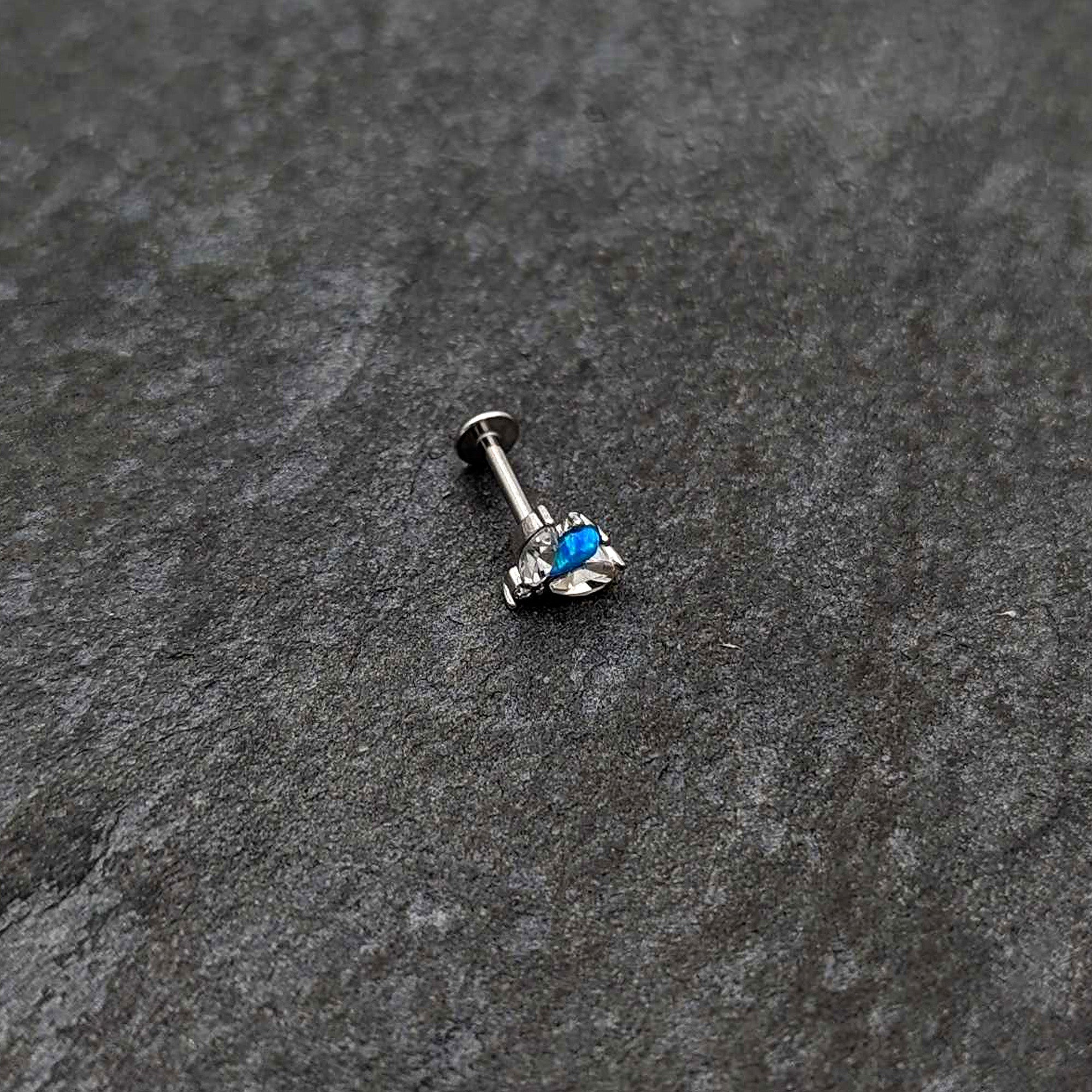 BodyCandy 16G 5/16 Blue Synthetic Opal Style Flower Labret Monroe Tragus — alternative angle