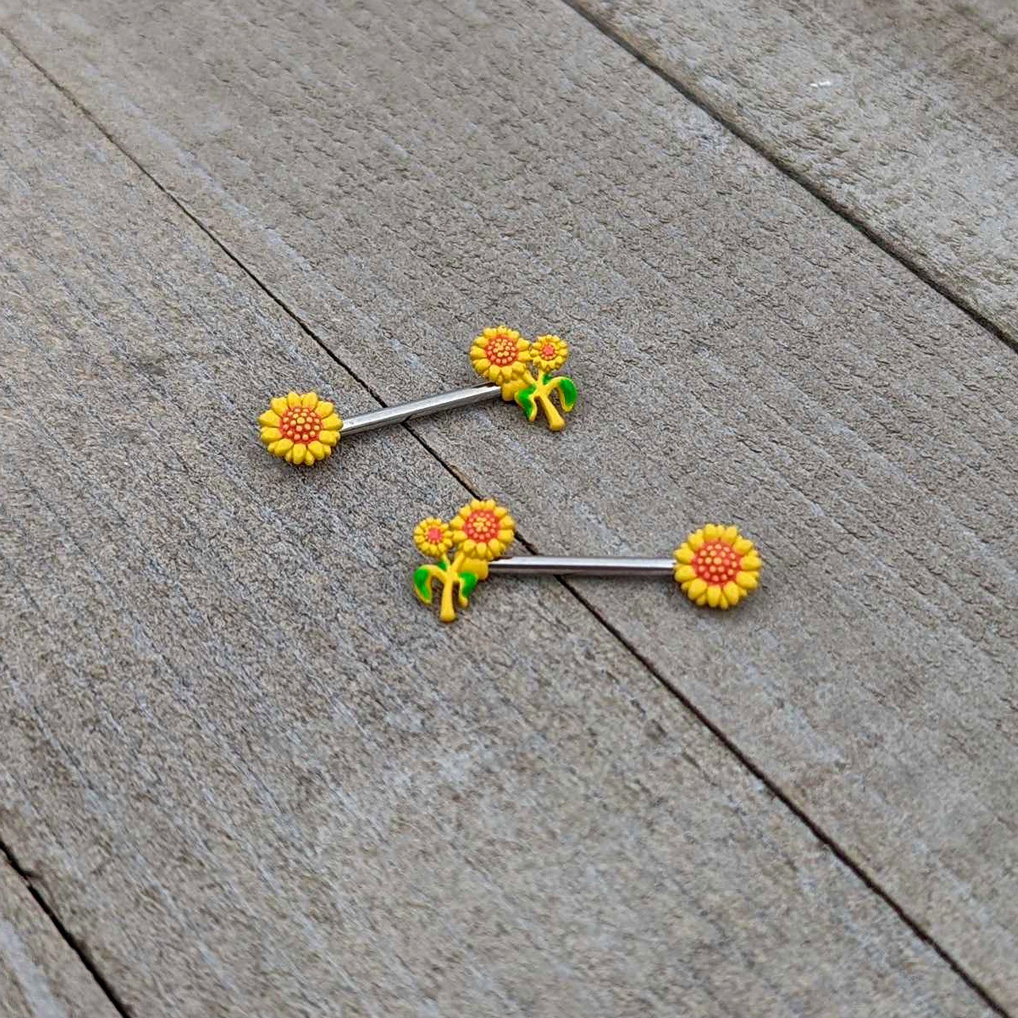 BodyCandy 14G 9/16 Happy Yellow Sunflower Trio Barbell Nipple Ring Set — back view
