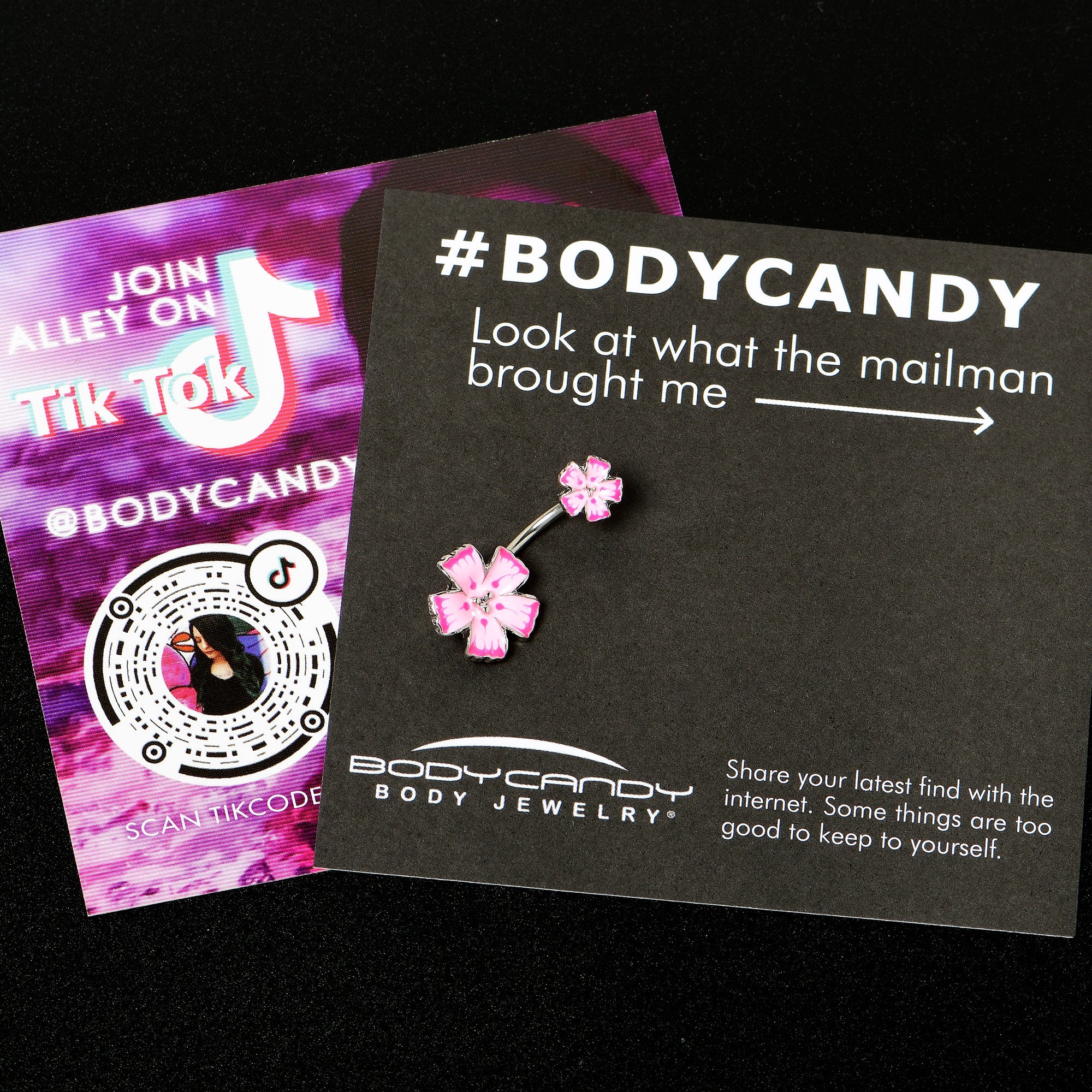 BodyCandy Pink Flower Textured Center Double Mount Belly Ring — alternative angle