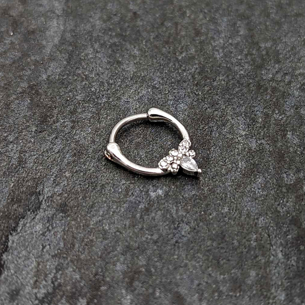 BodyCandy 16G 5/16 Clear Gem Bee Glamour Cartilage Clicker — side view