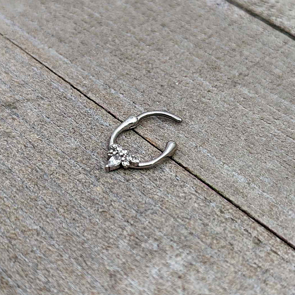 BodyCandy 16G 5/16 Clear Gem Bee Glamour Cartilage Clicker — in-use photo
