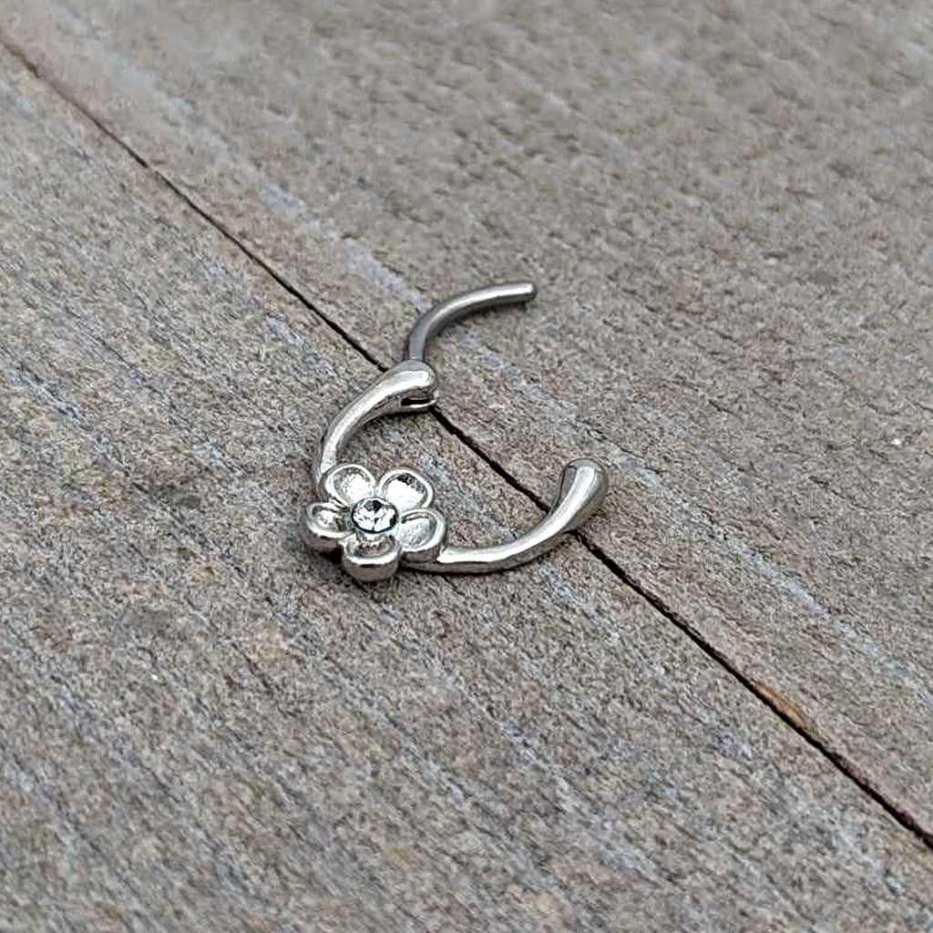 BodyCandy 16G 5/16 Clear Gem Sweetheart Flower Cartilage Clicker — in-use photo
