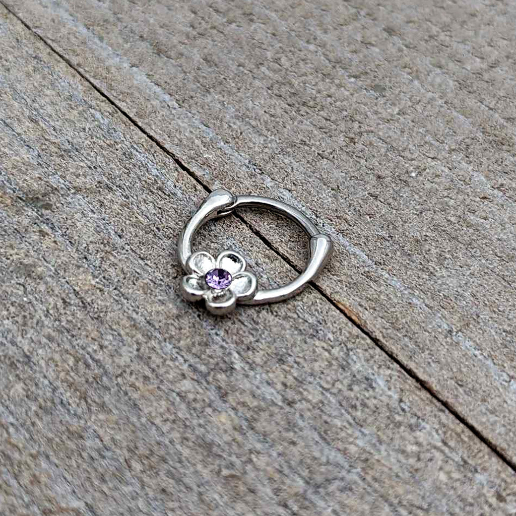 BodyCandy 16G 5/16 Purple Gem Sweetheart Flower Cartilage Clicker — alternative angle