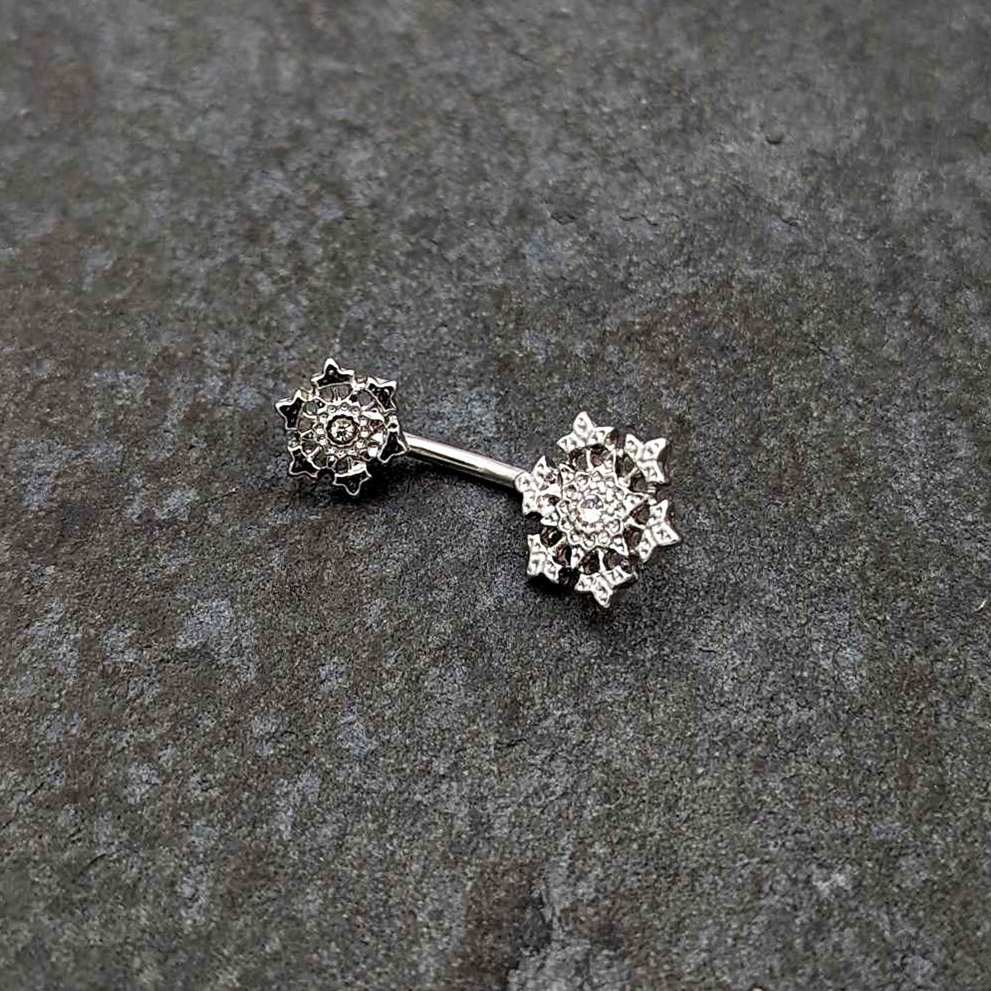BodyCandy Clear Gem Filigree Winter Snowflakes Double Mount Belly Ring — side view