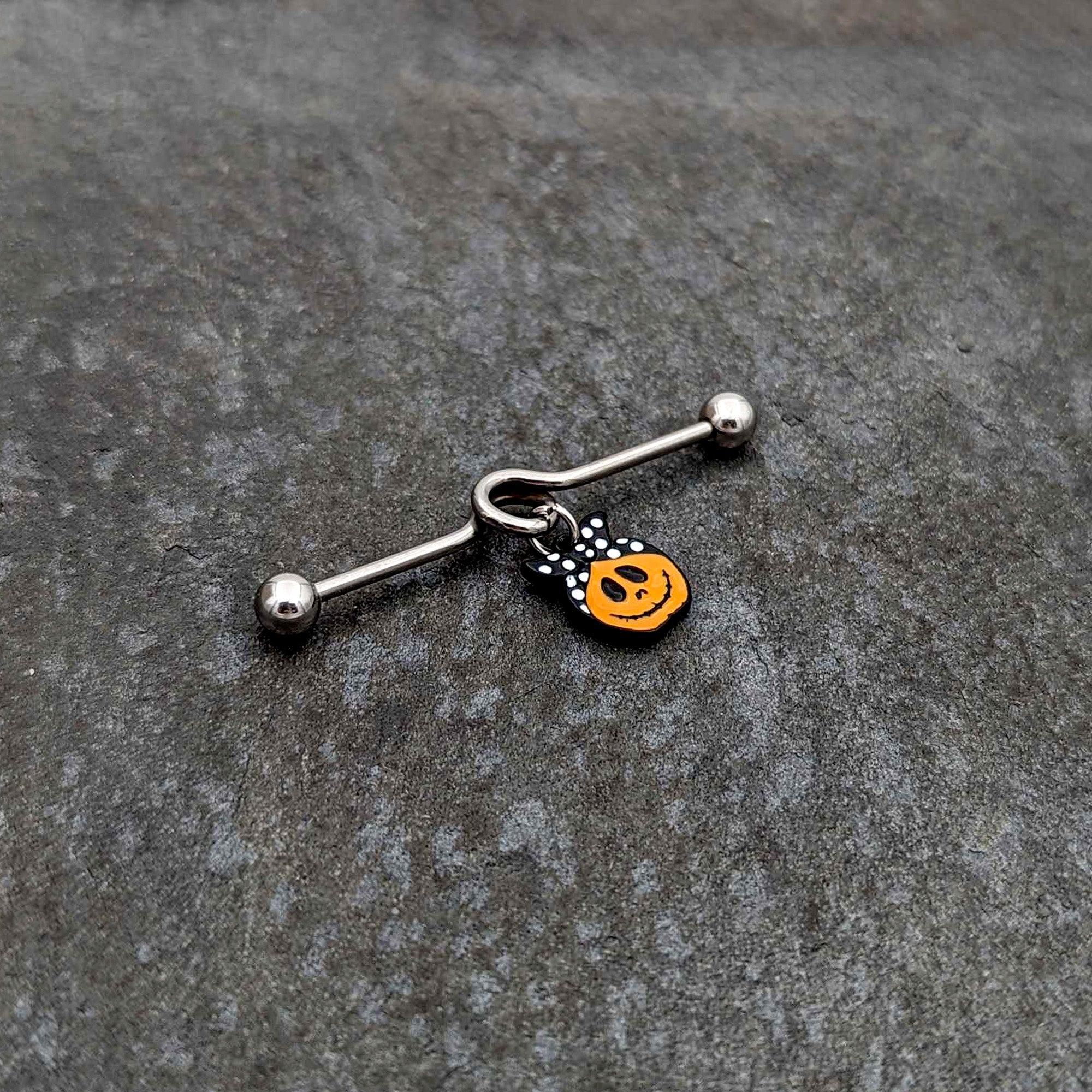 BodyCandy 14G Halloween Kerchief Pumpkin Dangle Project Bar 38mm — lifestyle context