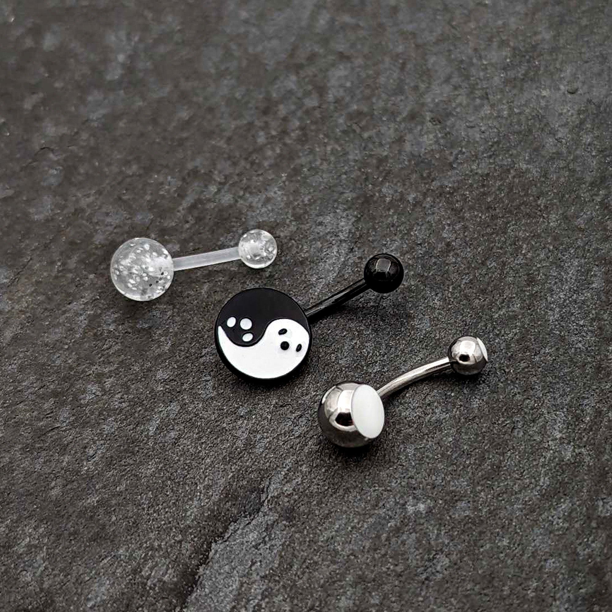 BodyCandy Black Yin Yang Ghost Glow in Dark Halloween Clear Belly Ring Set of 3 — alternative angle