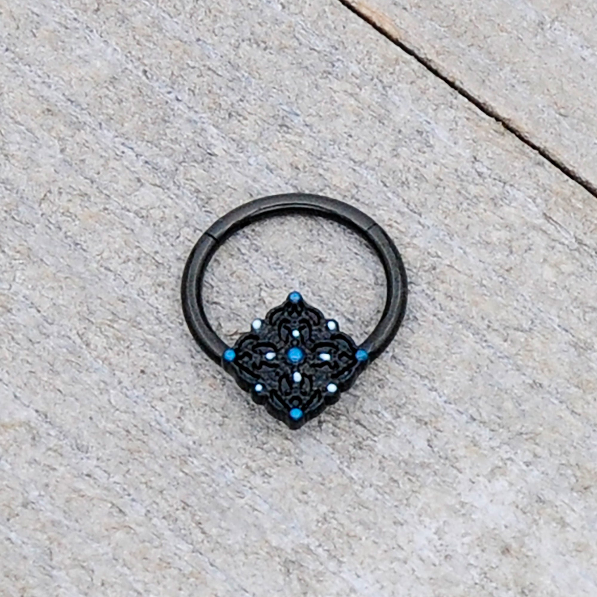 BodyCandy 16G 3/8 Black Lacy Rhombus Blue Hinged Segment Ring — alternative angle