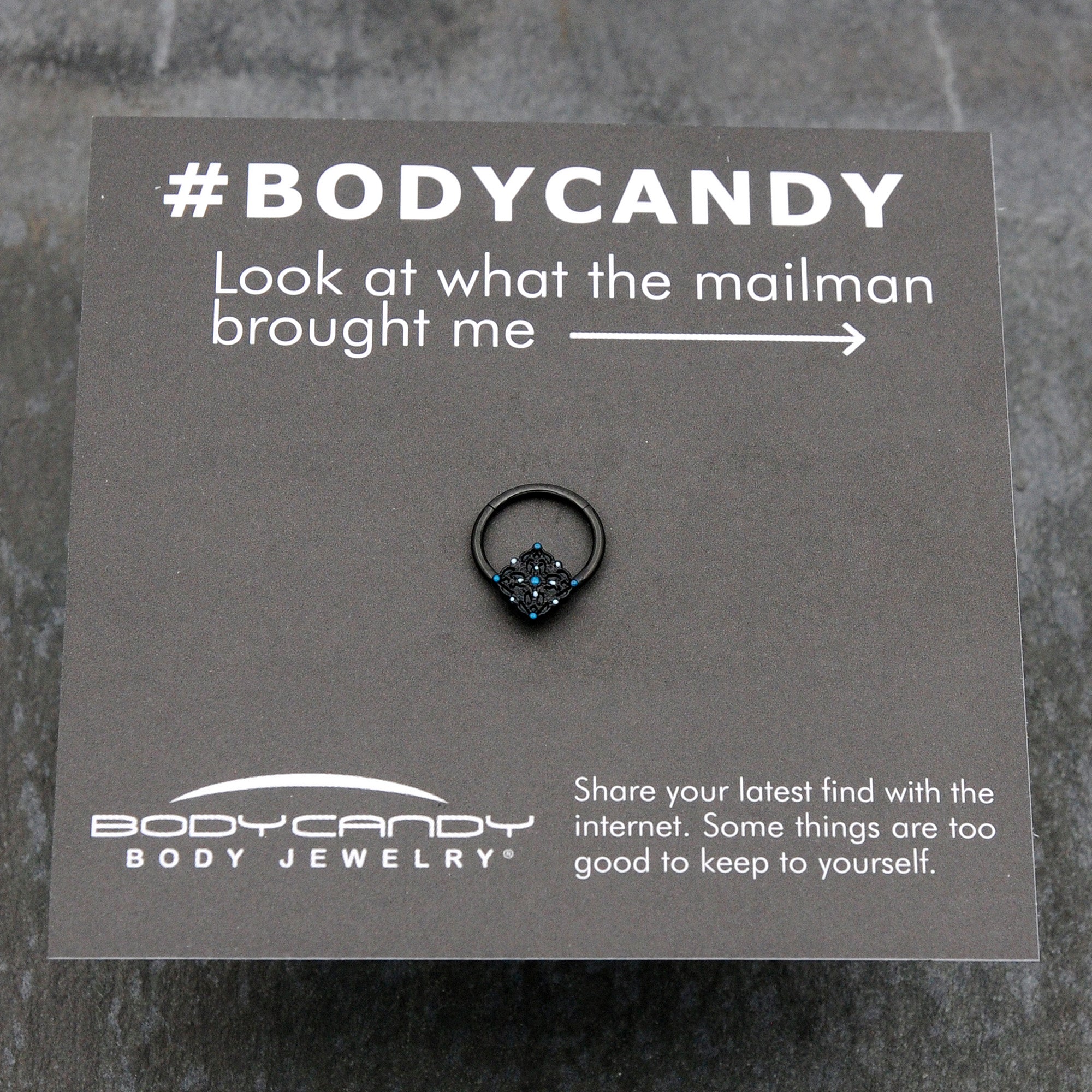 BodyCandy 16G 3/8 Black Lacy Rhombus Blue Hinged Segment Ring — size reference