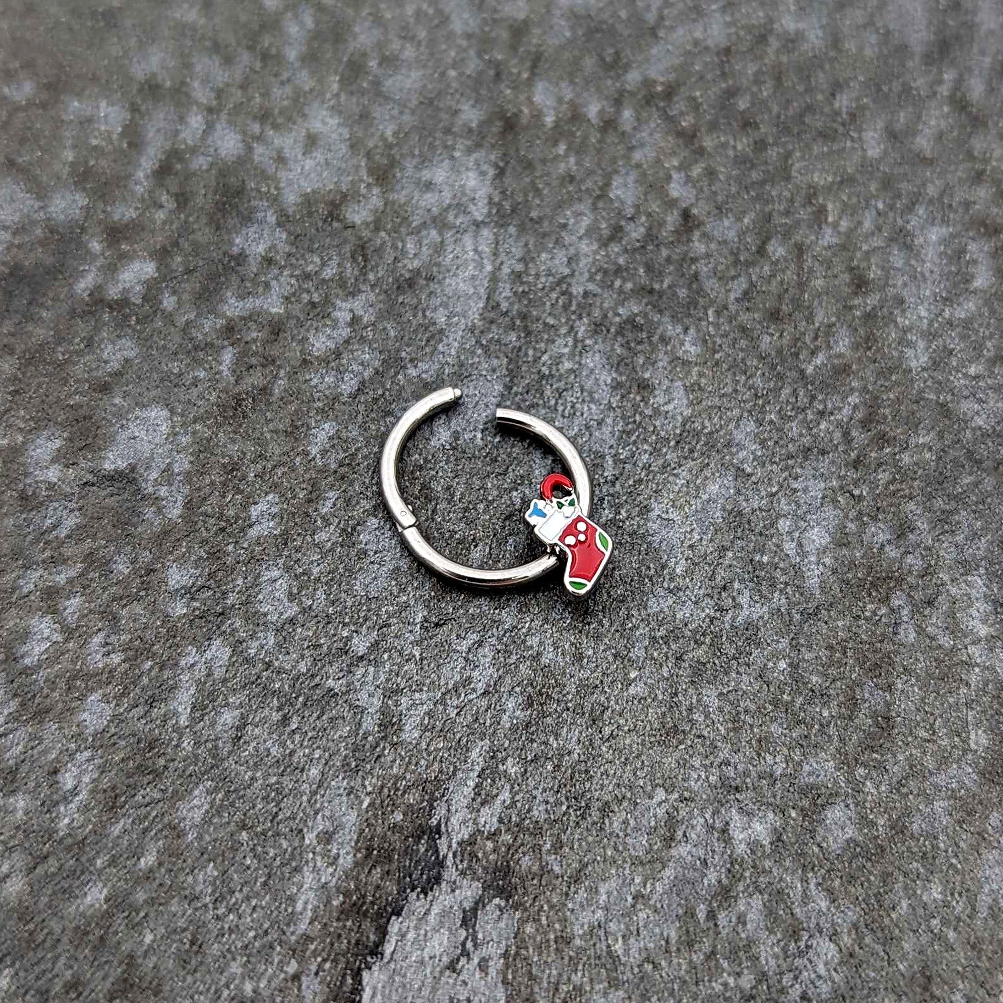 BodyCandy 16G 3/8 Happy Christmas Stocking Red Green Hinged Segment Ring — back view