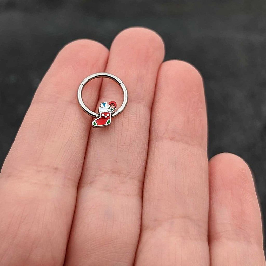 BodyCandy 16G 3/8 Happy Christmas Stocking Red Green Hinged Segment Ring — size reference