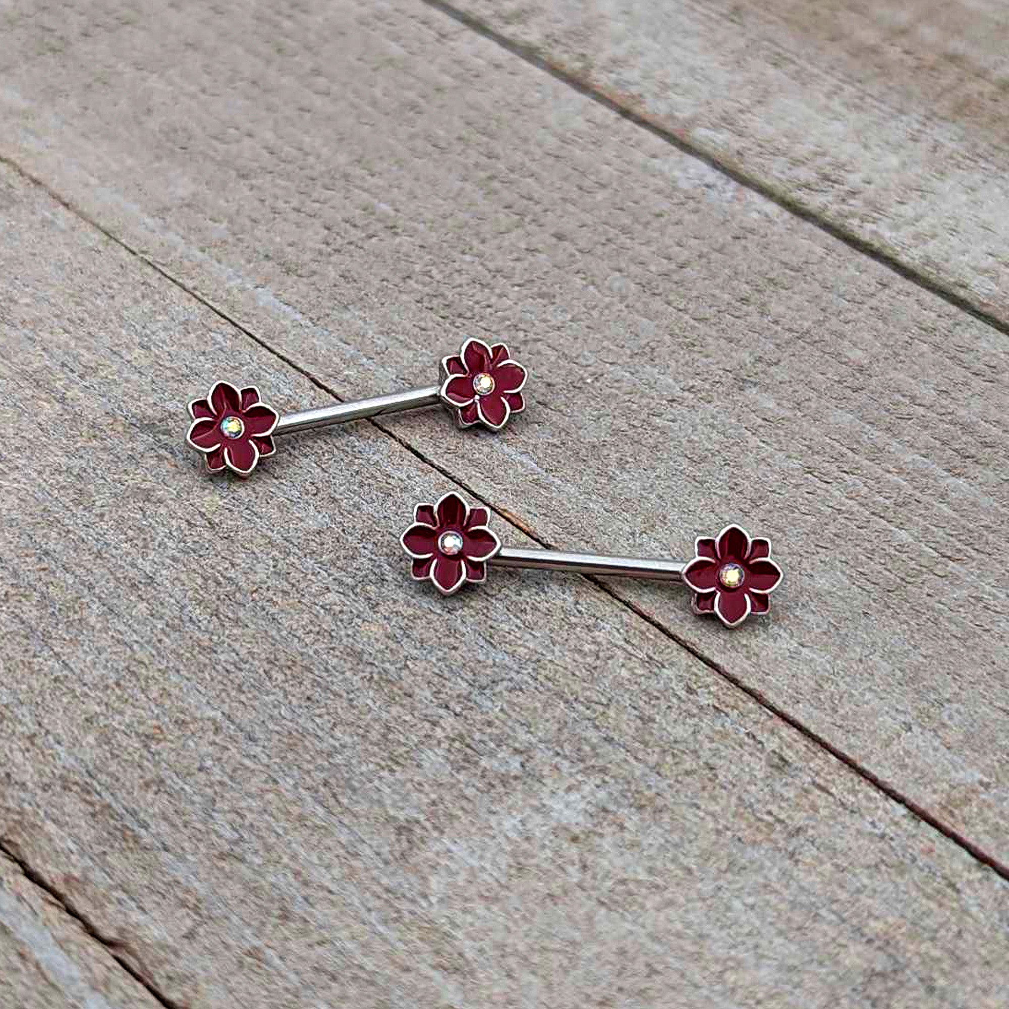 BodyCandy 14G 9/16 Aurora Gem Poinsettia Flower Barbell Nipple Ring Set — alternative angle