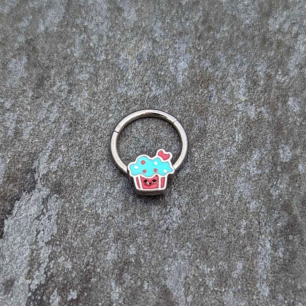 BodyCandy 16G 3/8 Sweet Happy Cupcake Hinged Segment Ring — side view