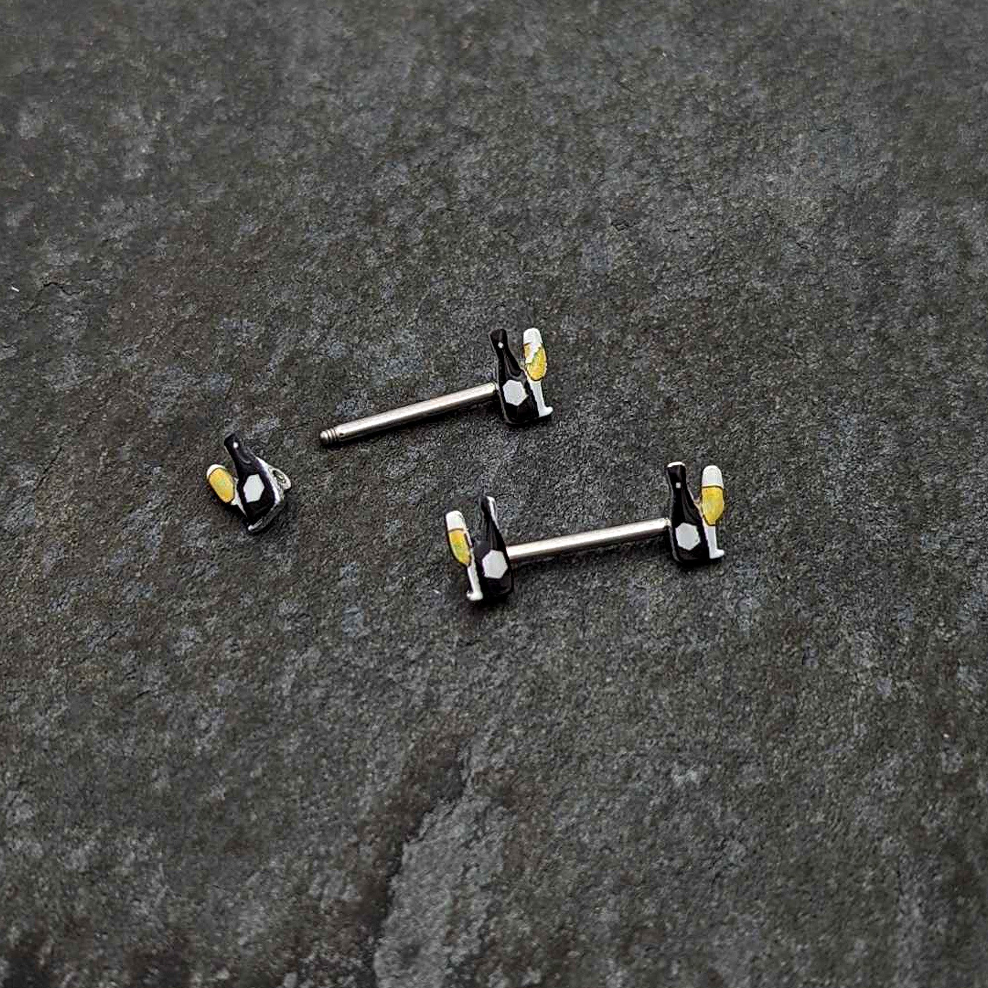 BodyCandy 14G 9/16 Champagne Bottle Flute Yellow Barbell Nipple Ring Set — back view