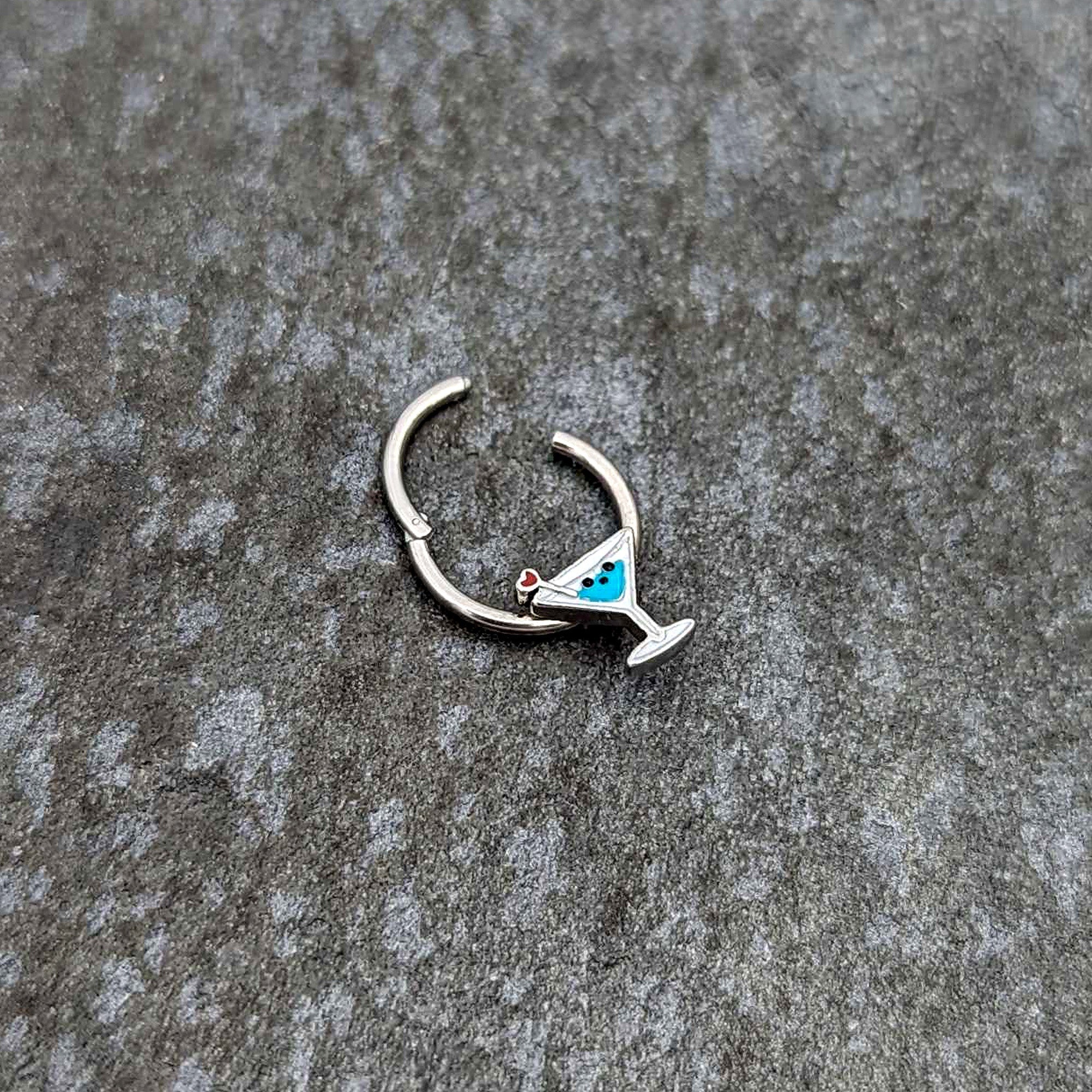 BodyCandy 16G 3/8 Sweet Martini Glass Heart Hinged Segment Ring — back view