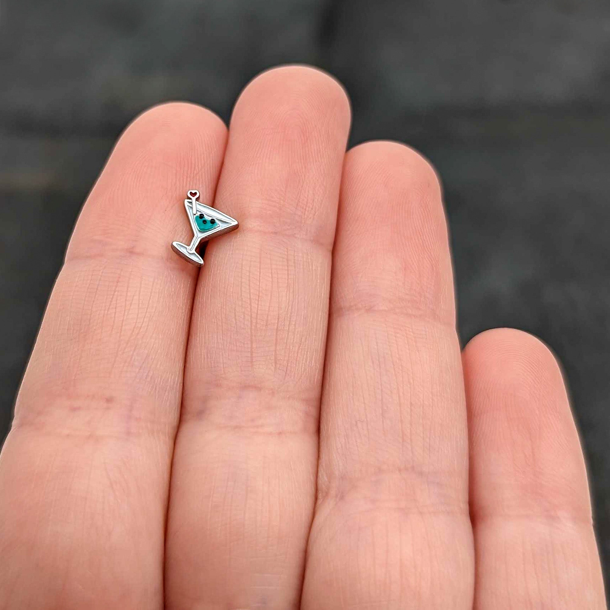 BodyCandy 16G 5/16 Sweet Martini Glass Heart Labret Monroe Tragus — size reference