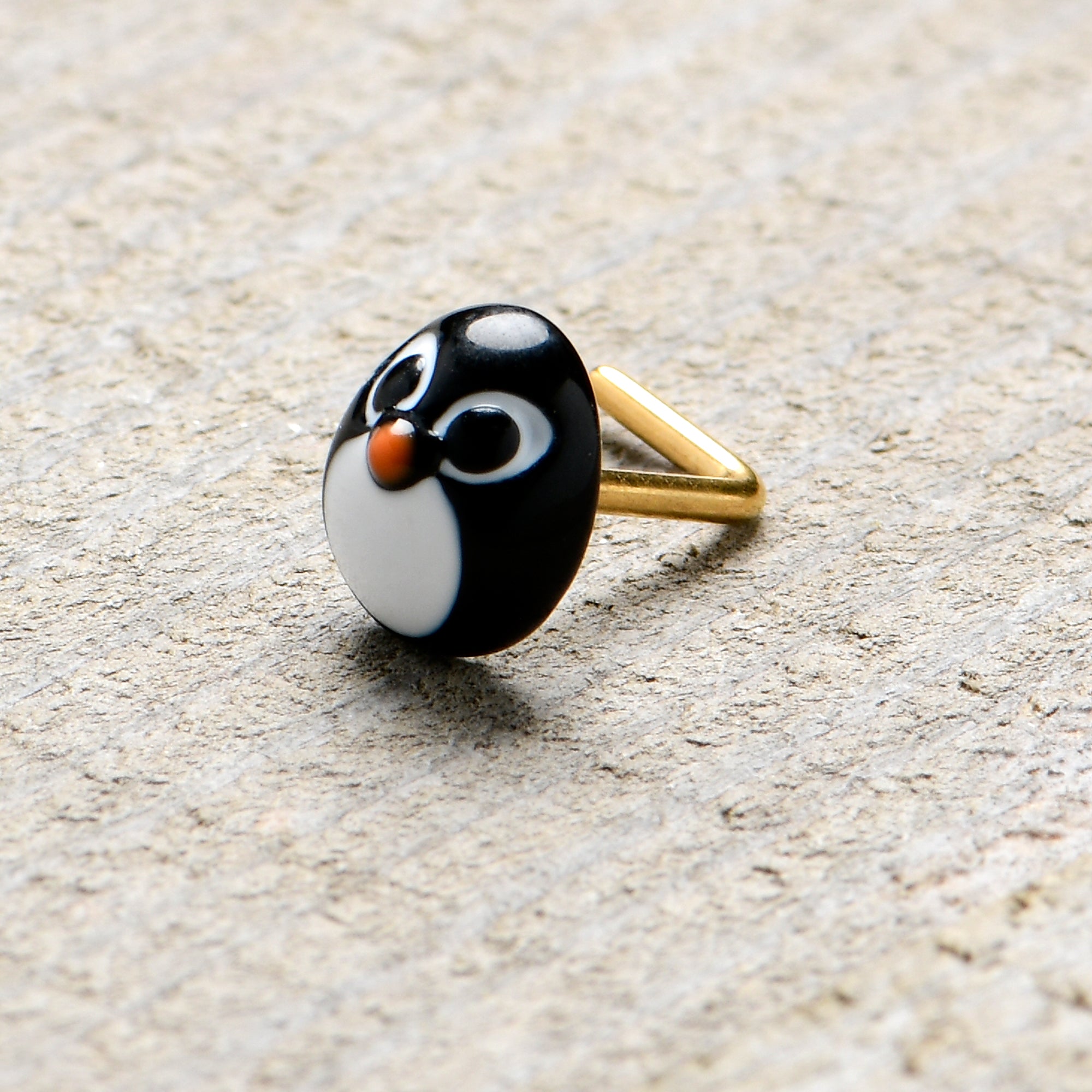 BodyCandy 20G 7mm Gold Tone Round Penguin Face Holiday  L Shape Nose Ring — alternative angle